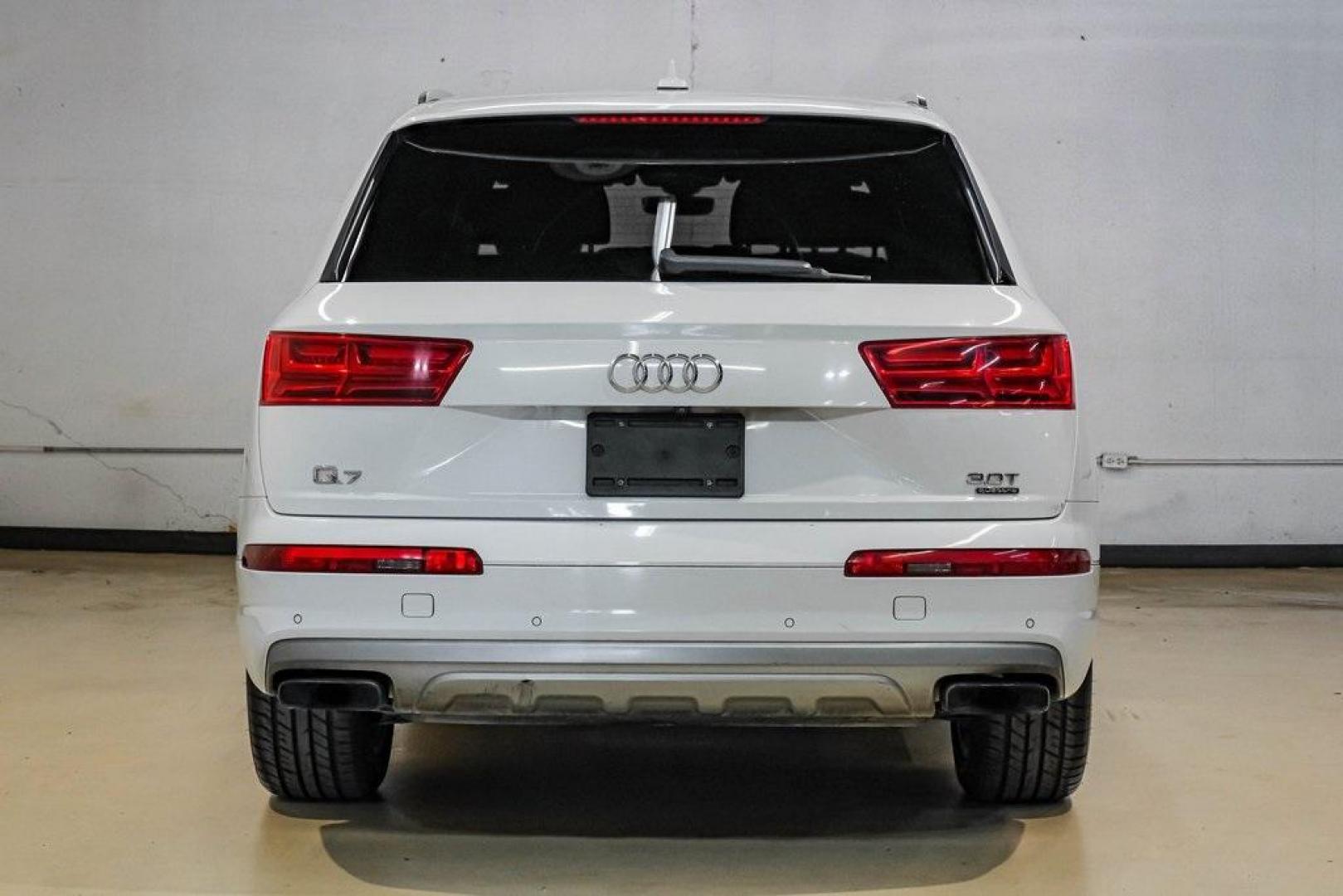 2017 Carrara White /Nougat Brown Audi Q7 3.0T Premium Plus (WA1LAAF7XHD) with an 3.0L TFSI V6 DOHC engine, Automatic transmission, located at 15300 Midway Rd., Addison, TX, 75001, (972) 702-0011, 32.958321, -96.838074 - Photo#11