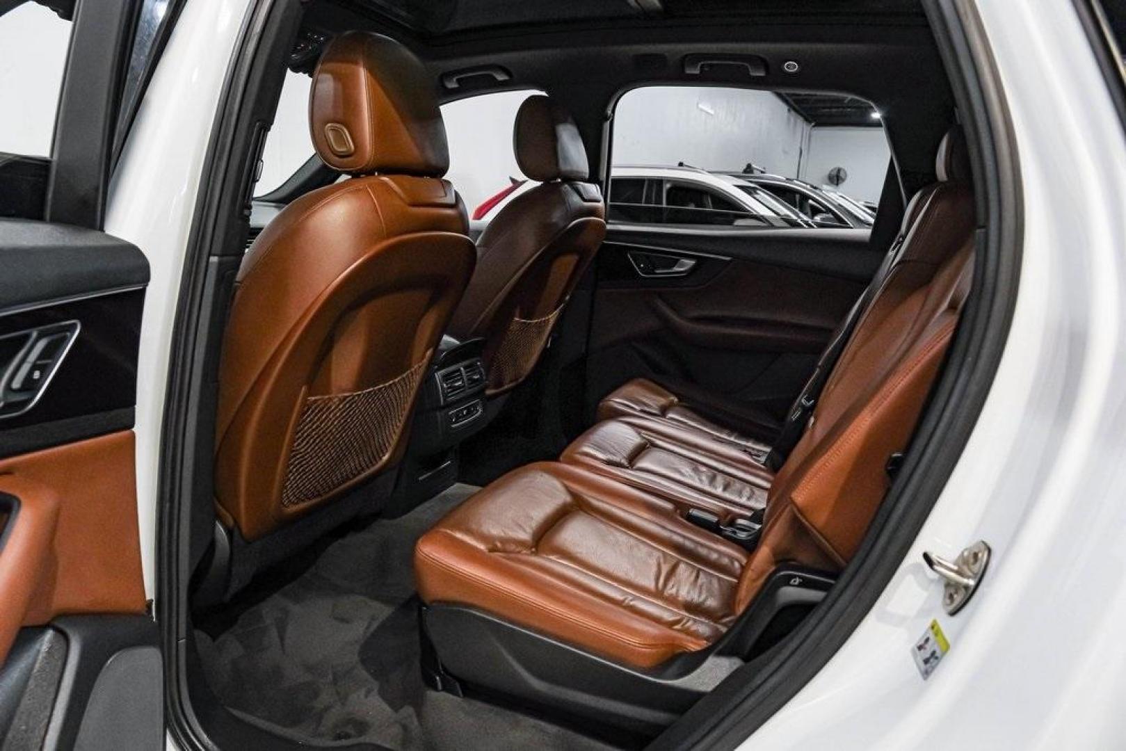 2017 Carrara White /Nougat Brown Audi Q7 3.0T Premium Plus (WA1LAAF7XHD) with an 3.0L TFSI V6 DOHC engine, Automatic transmission, located at 15300 Midway Rd., Addison, TX, 75001, (972) 702-0011, 32.958321, -96.838074 - Photo#40