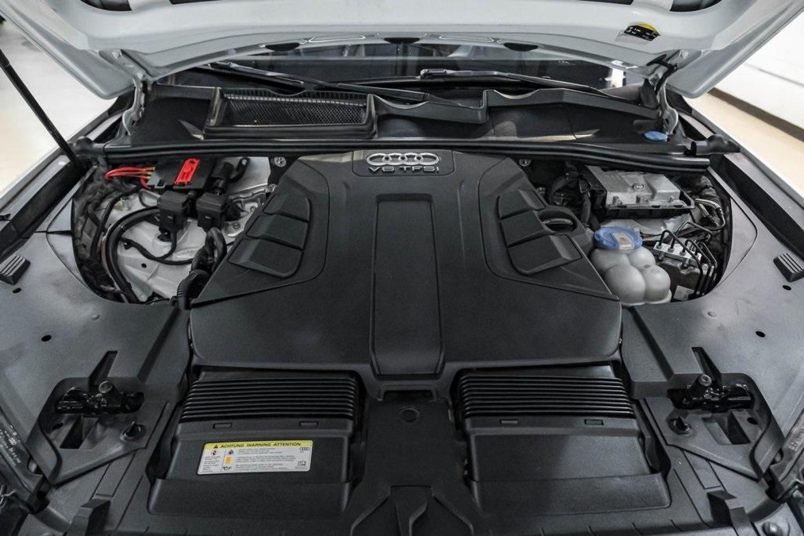 2017 Carrara White /Nougat Brown Audi Q7 3.0T Premium Plus (WA1LAAF7XHD) with an 3.0L TFSI V6 DOHC engine, Automatic transmission, located at 15300 Midway Rd., Addison, TX, 75001, (972) 702-0011, 32.958321, -96.838074 - Photo#54