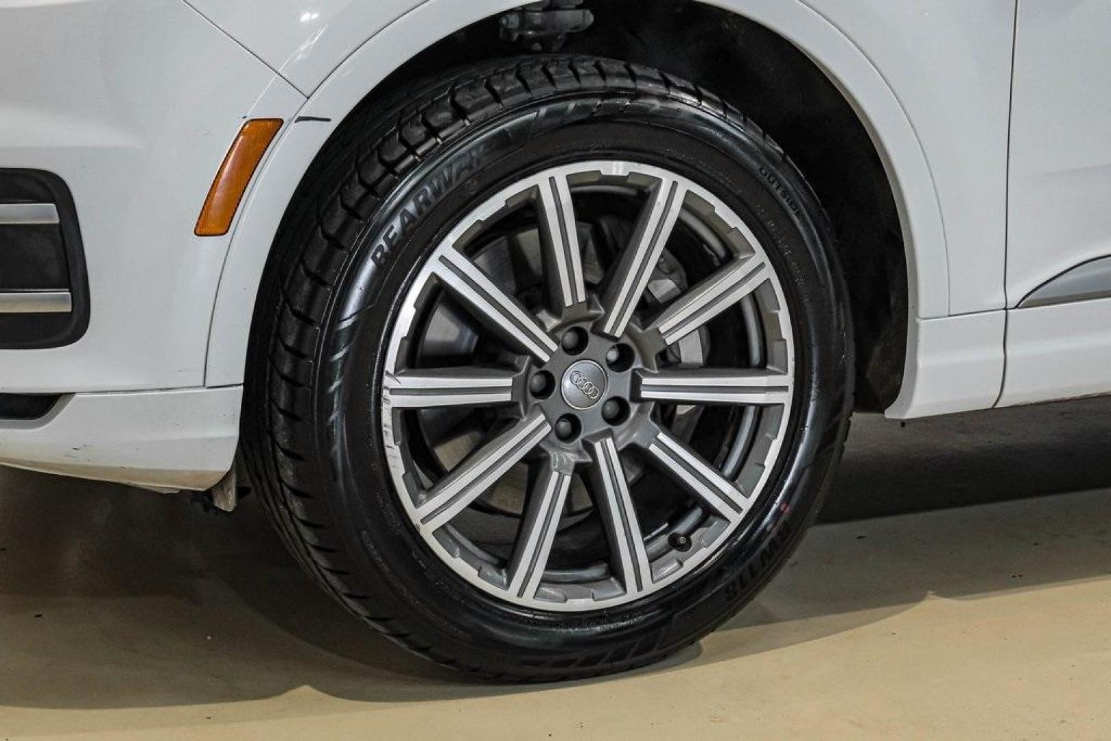 2017 Carrara White /Nougat Brown Audi Q7 3.0T Premium Plus (WA1LAAF7XHD) with an 3.0L TFSI V6 DOHC engine, Automatic transmission, located at 15300 Midway Rd., Addison, TX, 75001, (972) 702-0011, 32.958321, -96.838074 - Photo#60