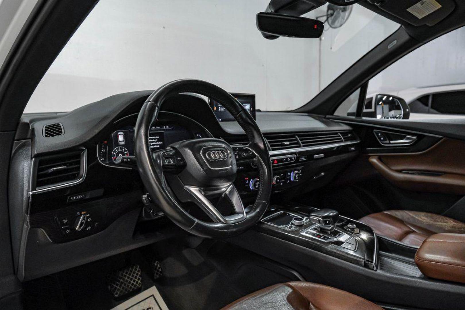 2017 Carrara White /Nougat Brown Audi Q7 3.0T Premium Plus (WA1LAAF7XHD) with an 3.0L TFSI V6 DOHC engine, Automatic transmission, located at 15300 Midway Rd., Addison, TX, 75001, (972) 702-0011, 32.958321, -96.838074 - Photo#2