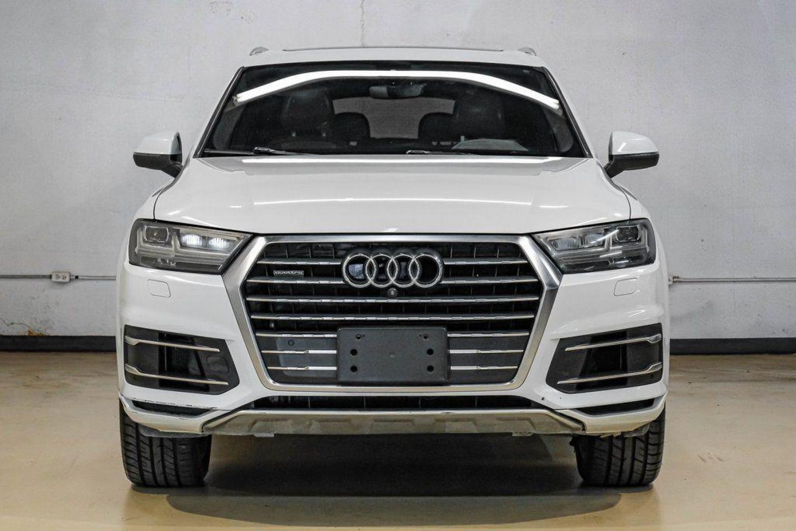 2017 Carrara White /Nougat Brown Audi Q7 3.0T Premium Plus (WA1LAAF7XHD) with an 3.0L TFSI V6 DOHC engine, Automatic transmission, located at 15300 Midway Rd., Addison, TX, 75001, (972) 702-0011, 32.958321, -96.838074 - Photo#7