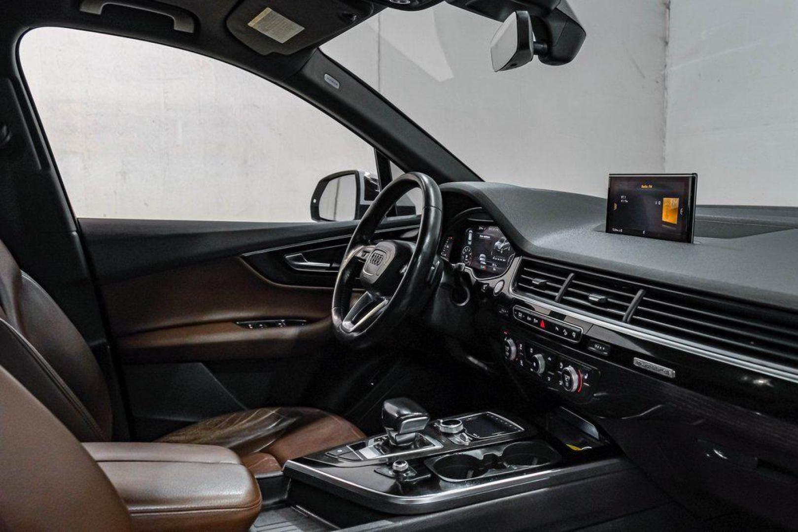 2017 Carrara White /Nougat Brown Audi Q7 3.0T Premium Plus (WA1LAAF7XHD) with an 3.0L TFSI V6 DOHC engine, Automatic transmission, located at 15300 Midway Rd., Addison, TX, 75001, (972) 702-0011, 32.958321, -96.838074 - Photo#28