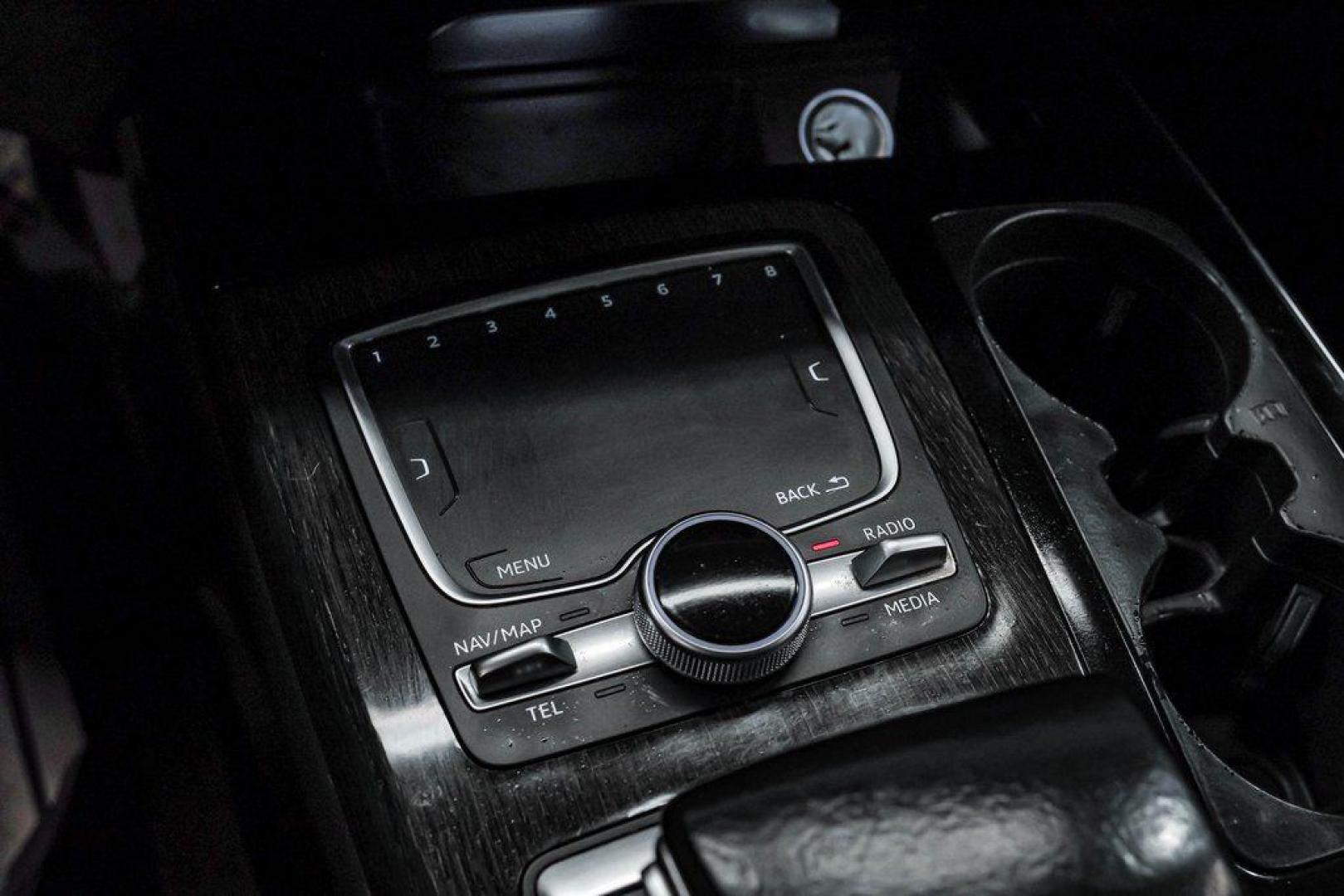 2017 Carrara White /Nougat Brown Audi Q7 3.0T Premium Plus (WA1LAAF7XHD) with an 3.0L TFSI V6 DOHC engine, Automatic transmission, located at 15300 Midway Rd., Addison, TX, 75001, (972) 702-0011, 32.958321, -96.838074 - Photo#30