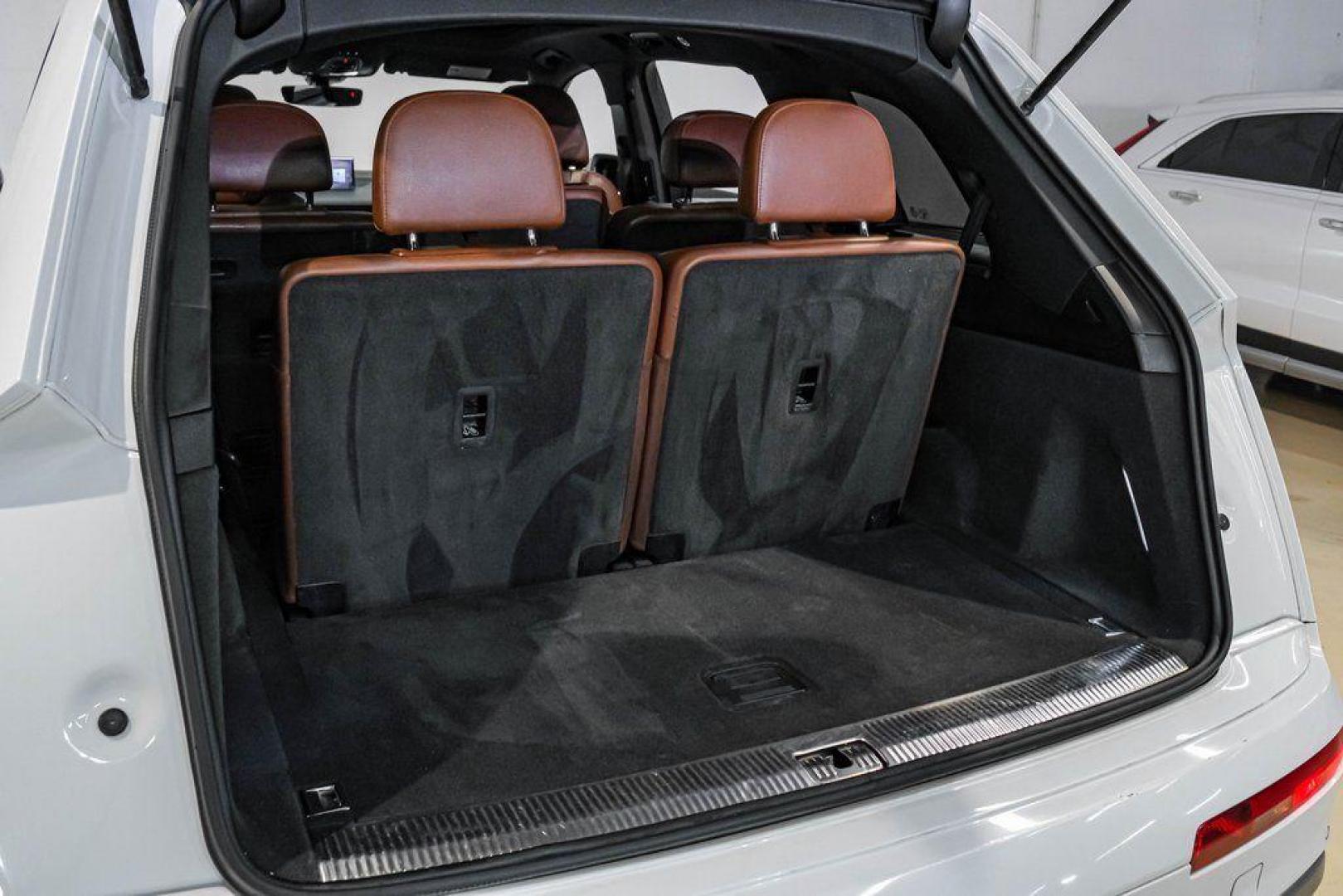 2017 Carrara White /Nougat Brown Audi Q7 3.0T Premium Plus (WA1LAAF7XHD) with an 3.0L TFSI V6 DOHC engine, Automatic transmission, located at 15300 Midway Rd., Addison, TX, 75001, (972) 702-0011, 32.958321, -96.838074 - Photo#57