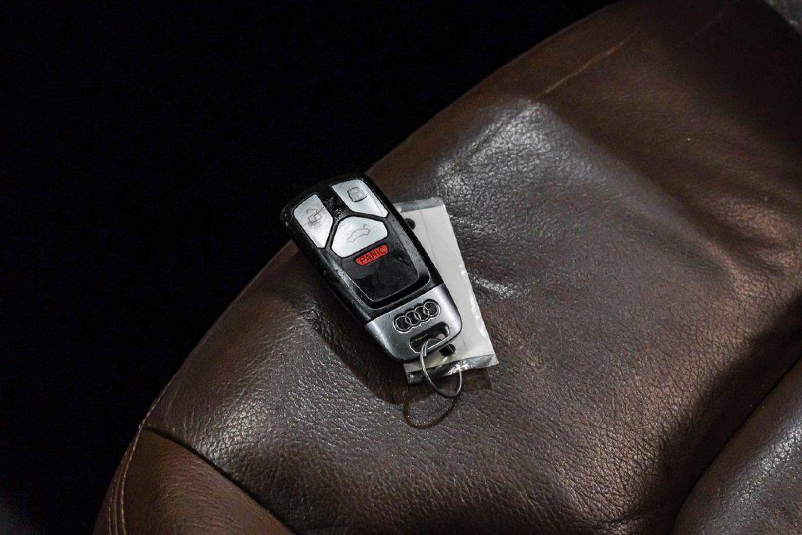 2017 Carrara White /Nougat Brown Audi Q7 3.0T Premium Plus (WA1LAAF7XHD) with an 3.0L TFSI V6 DOHC engine, Automatic transmission, located at 15300 Midway Rd., Addison, TX, 75001, (972) 702-0011, 32.958321, -96.838074 - Photo#63