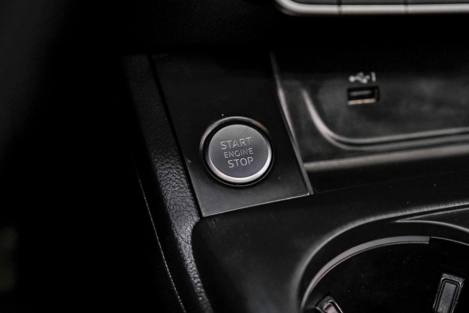 2018 Glacier White /Black Audi A4 2.0T Premium (WAUDNAF43JA) with an 2.0L I4 TFSI DOHC engine, Automatic transmission, located at 15300 Midway Rd., Addison, TX, 75001, (972) 702-0011, 32.958321, -96.838074 - Photo#26