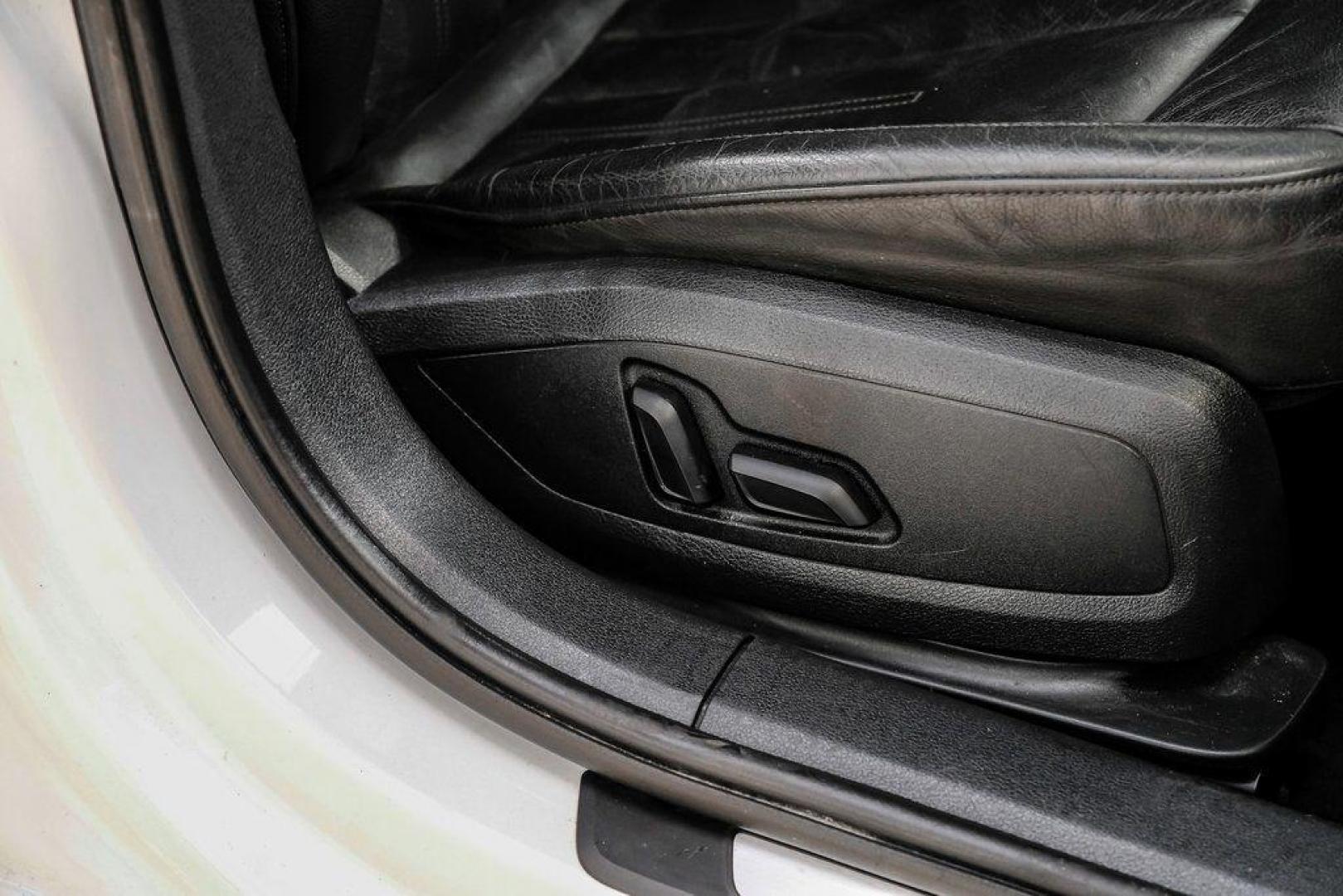 2018 Glacier White /Black Audi A4 2.0T Premium (WAUDNAF43JA) with an 2.0L I4 TFSI DOHC engine, Automatic transmission, located at 15300 Midway Rd., Addison, TX, 75001, (972) 702-0011, 32.958321, -96.838074 - Photo#42