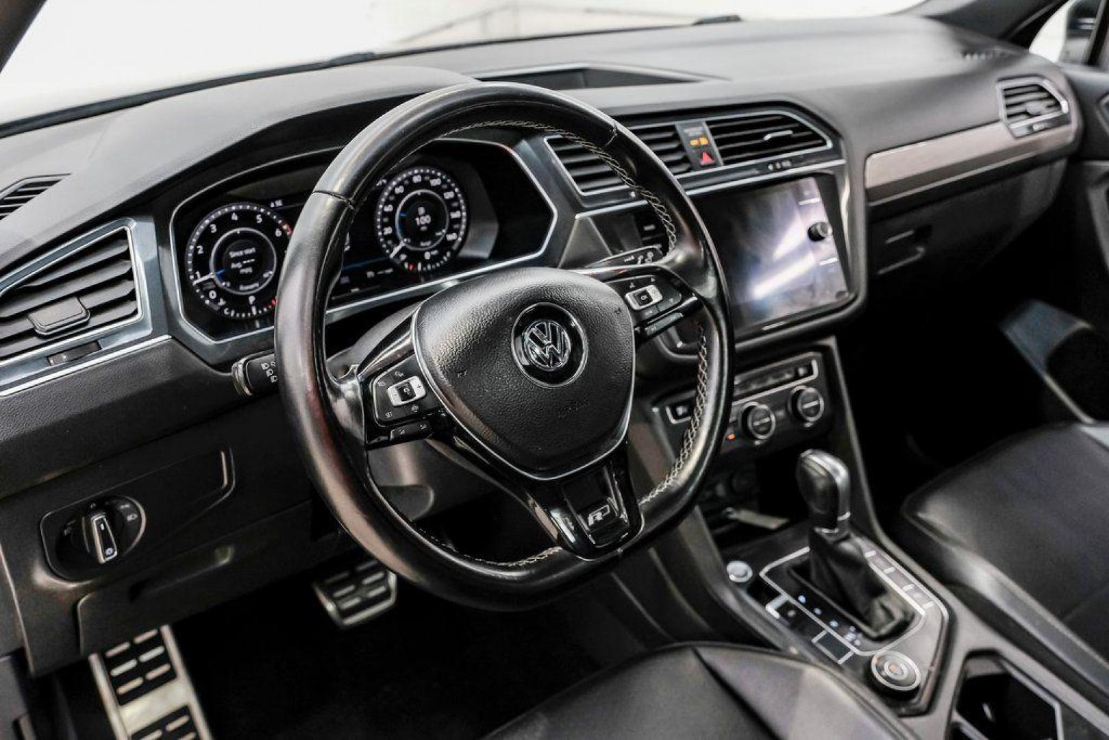 2019 Deep Black /Titan Black Volkswagen Tiguan 2.0T SEL R-Line (3VV2B7AX5KM) with an 2.0L TSI DOHC engine, Automatic transmission, located at 15300 Midway Rd., Addison, TX, 75001, (972) 702-0011, 32.958321, -96.838074 - Photo#21