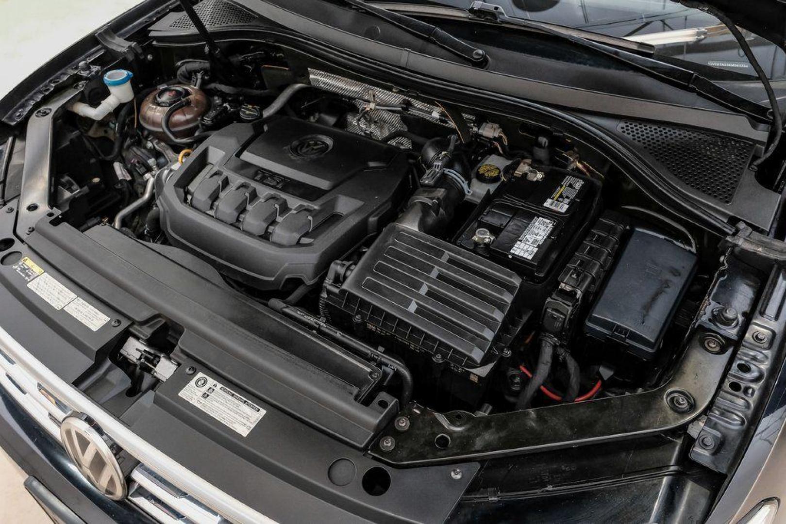 2019 Deep Black /Titan Black Volkswagen Tiguan 2.0T SEL R-Line (3VV2B7AX5KM) with an 2.0L TSI DOHC engine, Automatic transmission, located at 15300 Midway Rd., Addison, TX, 75001, (972) 702-0011, 32.958321, -96.838074 - Photo#59