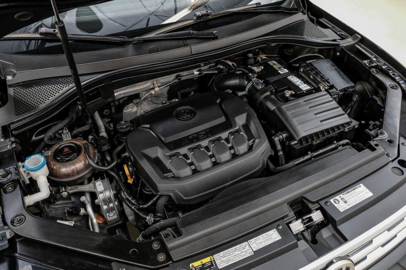 2019 Deep Black /Titan Black Volkswagen Tiguan 2.0T SEL R-Line (3VV2B7AX5KM) with an 2.0L TSI DOHC engine, Automatic transmission, located at 15300 Midway Rd., Addison, TX, 75001, (972) 702-0011, 32.958321, -96.838074 - Photo#61