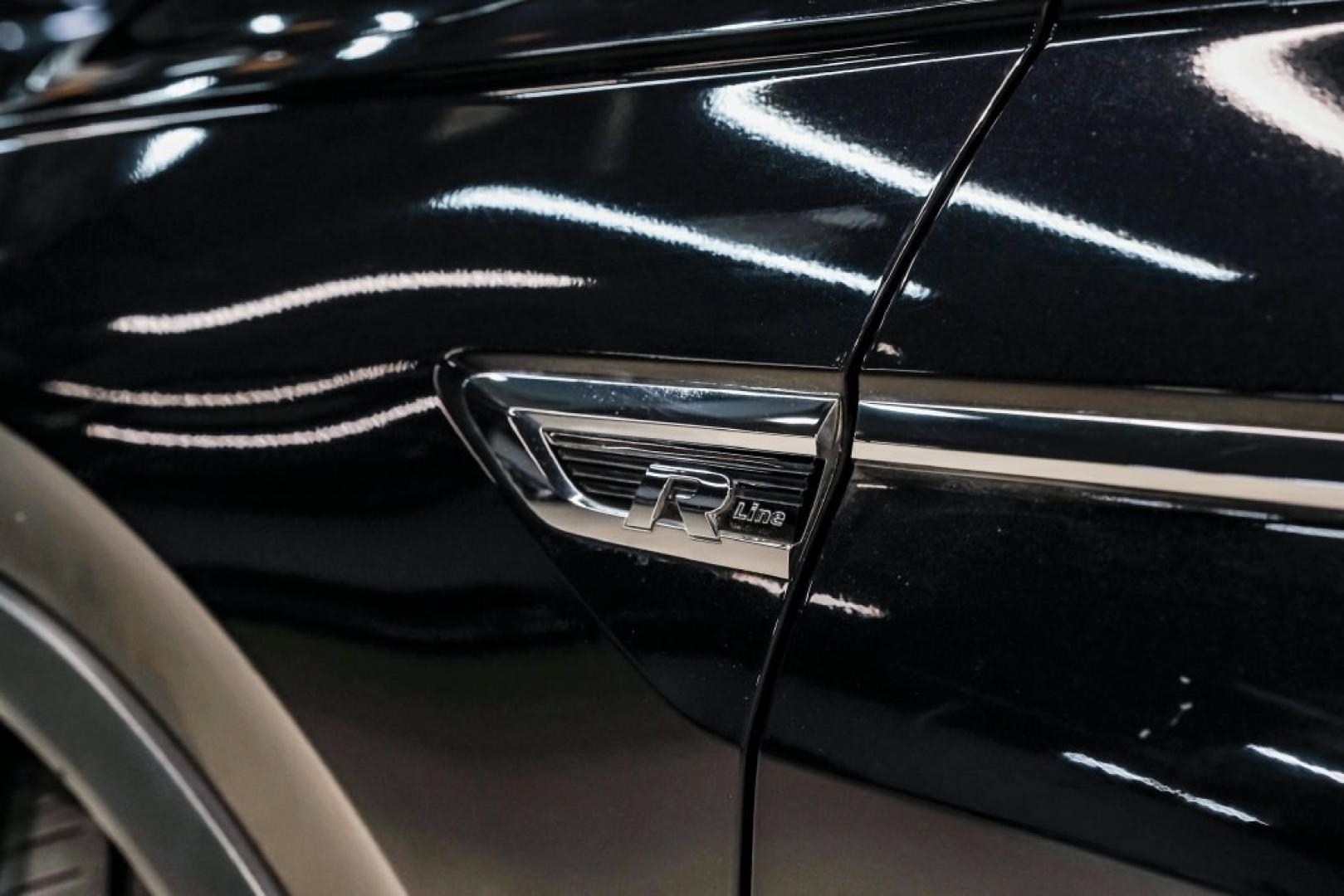 2019 Deep Black /Titan Black Volkswagen Tiguan 2.0T SEL R-Line (3VV2B7AX5KM) with an 2.0L TSI DOHC engine, Automatic transmission, located at 15300 Midway Rd., Addison, TX, 75001, (972) 702-0011, 32.958321, -96.838074- Photo#56