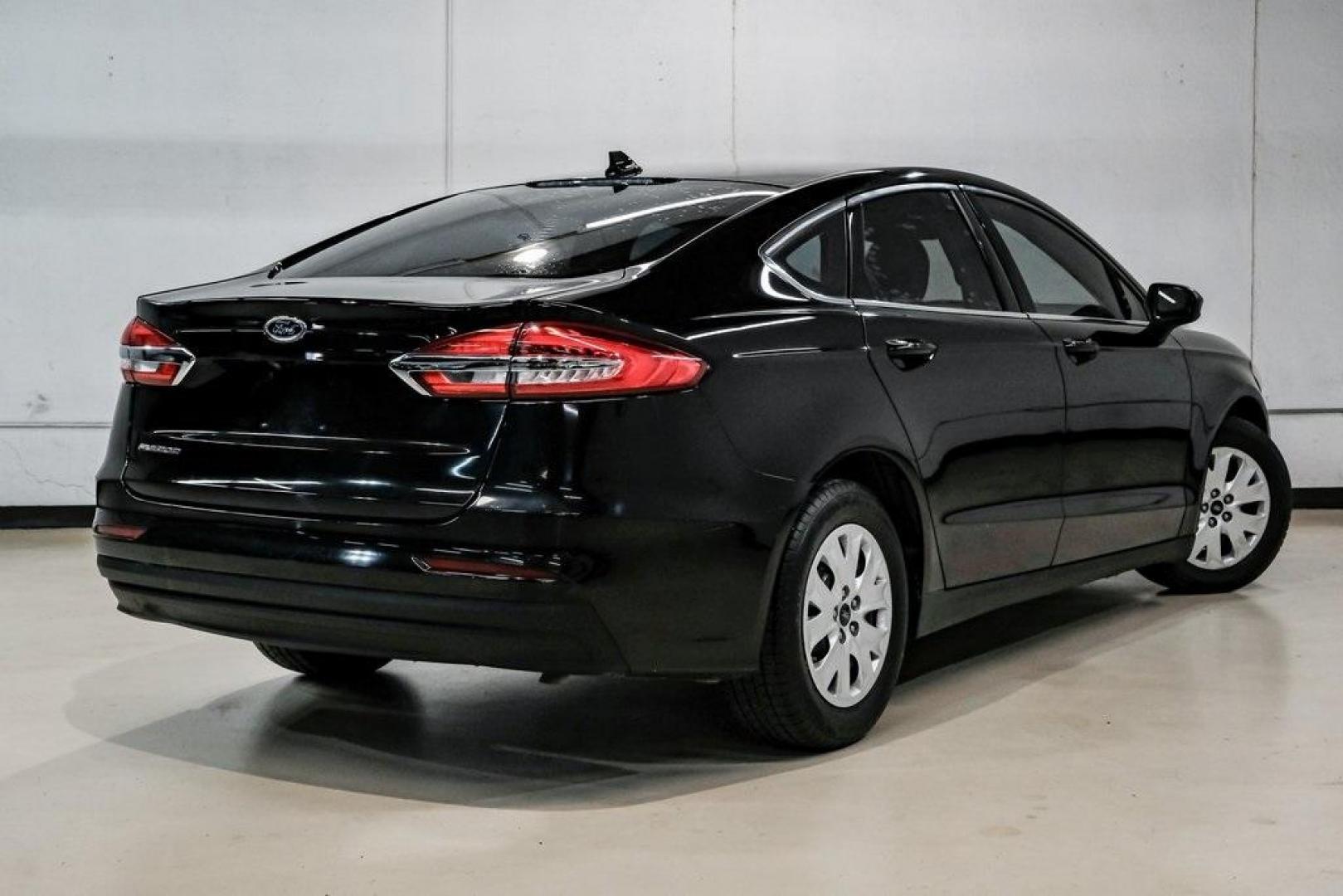 2020 Black /Ebony Stone Ford Fusion S (3FA6P0G79LR) with an 2.5L iVCT engine, Automatic transmission, located at 15300 Midway Rd., Addison, TX, 75001, (972) 702-0011, 32.958321, -96.838074 - Photo#9