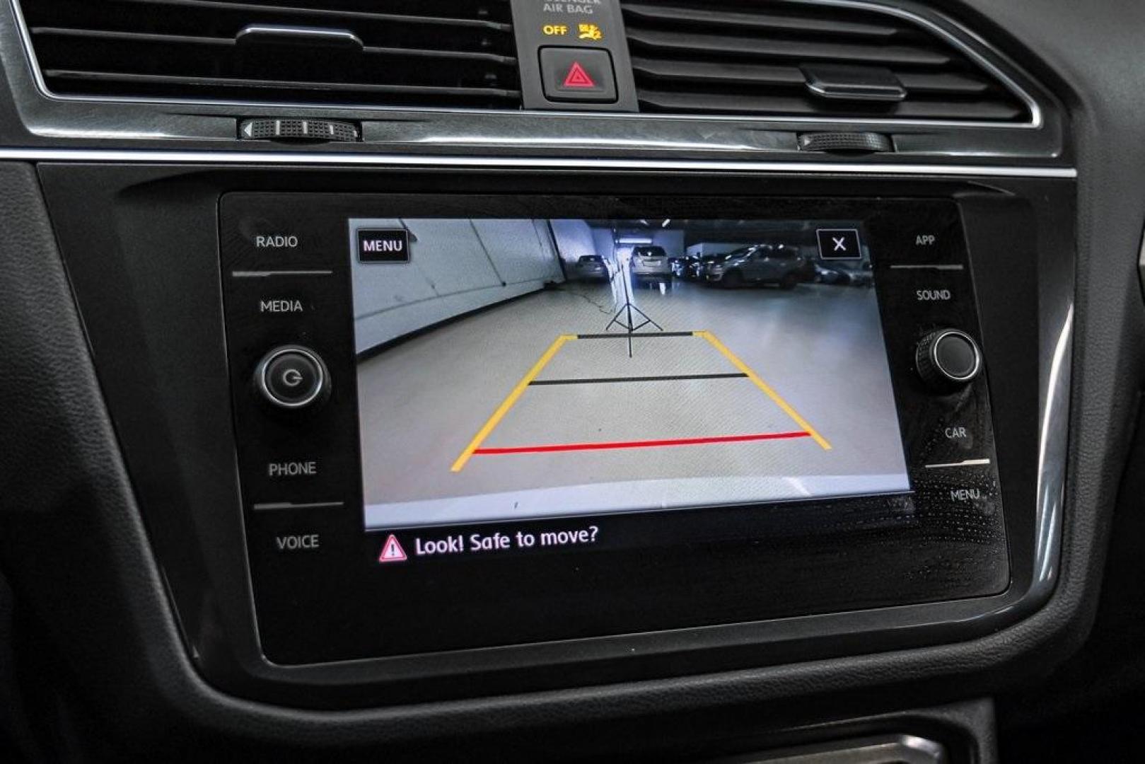 2019 Pure White /Titan Black Volkswagen Tiguan 2.0T SE (3VV3B7AX4KM) with an 2.0L TSI DOHC engine, Automatic transmission, located at 15300 Midway Rd., Addison, TX, 75001, (972) 702-0011, 32.958321, -96.838074 - Photo#26