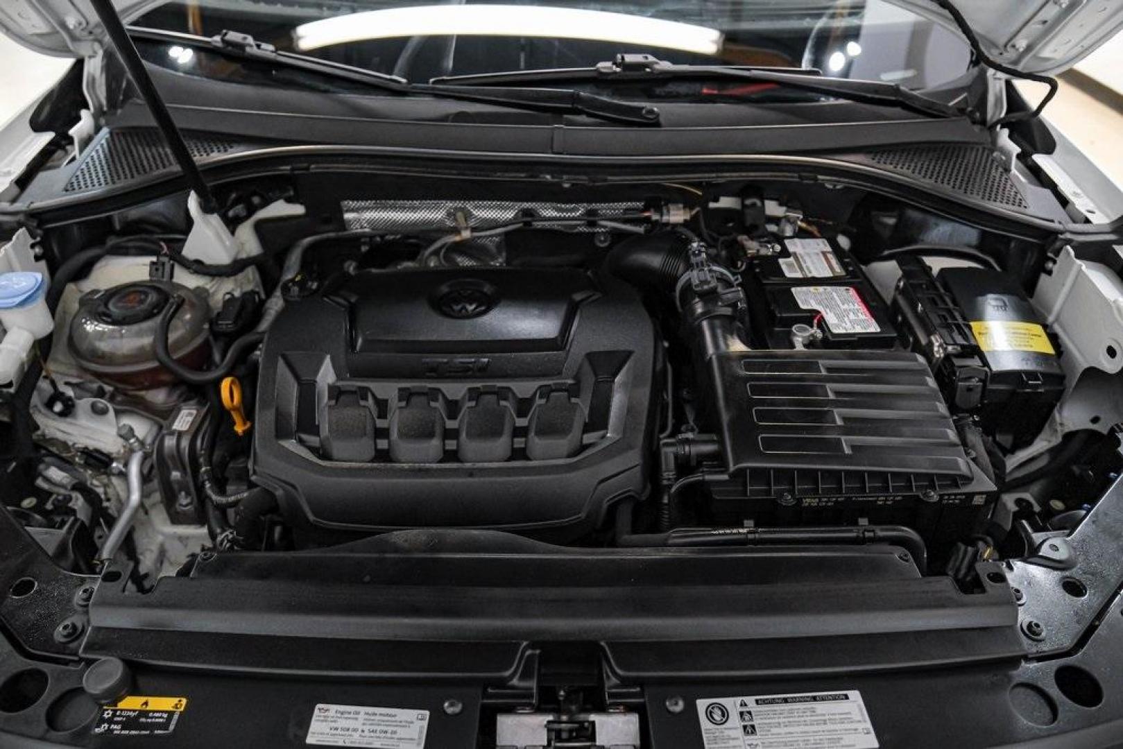 2019 Pure White /Titan Black Volkswagen Tiguan 2.0T SE (3VV3B7AX4KM) with an 2.0L TSI DOHC engine, Automatic transmission, located at 15300 Midway Rd., Addison, TX, 75001, (972) 702-0011, 32.958321, -96.838074 - Photo#53