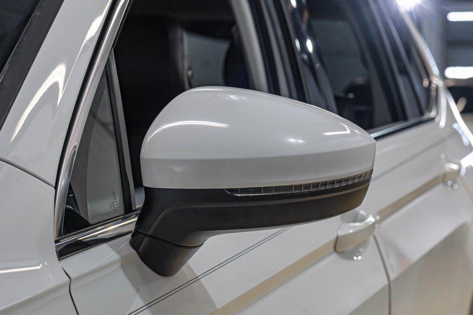 2019 Pure White /Titan Black Volkswagen Tiguan 2.0T SE (3VV3B7AX4KM) with an 2.0L TSI DOHC engine, Automatic transmission, located at 15300 Midway Rd., Addison, TX, 75001, (972) 702-0011, 32.958321, -96.838074 - Photo#44