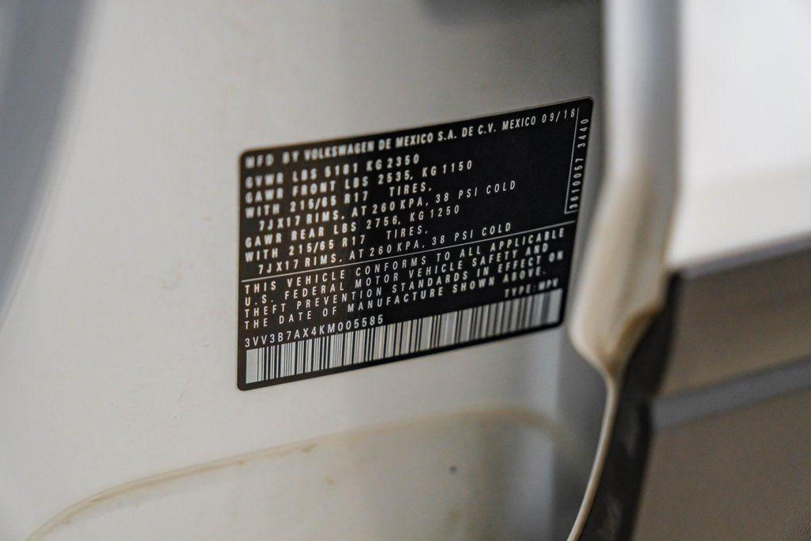 2019 Pure White /Titan Black Volkswagen Tiguan 2.0T SE (3VV3B7AX4KM) with an 2.0L TSI DOHC engine, Automatic transmission, located at 15300 Midway Rd., Addison, TX, 75001, (972) 702-0011, 32.958321, -96.838074 - Photo#62