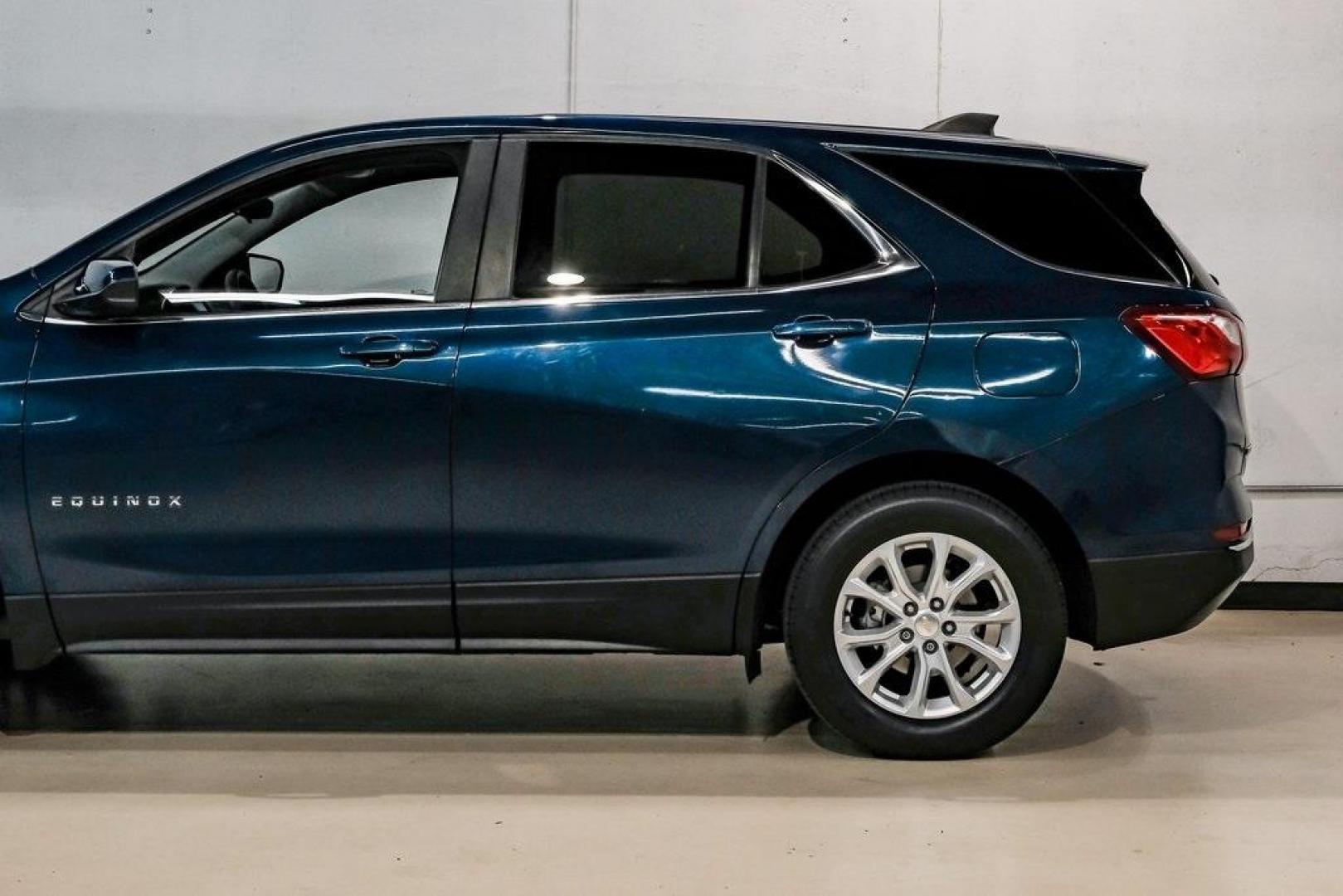 2021 Pacific Blue Metallic /Jet Black Chevrolet Equinox LT (2GNAXTEV7M6) with an 1.5L DOHC engine, Automatic transmission, located at 15300 Midway Rd., Addison, TX, 75001, (972) 702-0011, 32.958321, -96.838074 - Photo#16