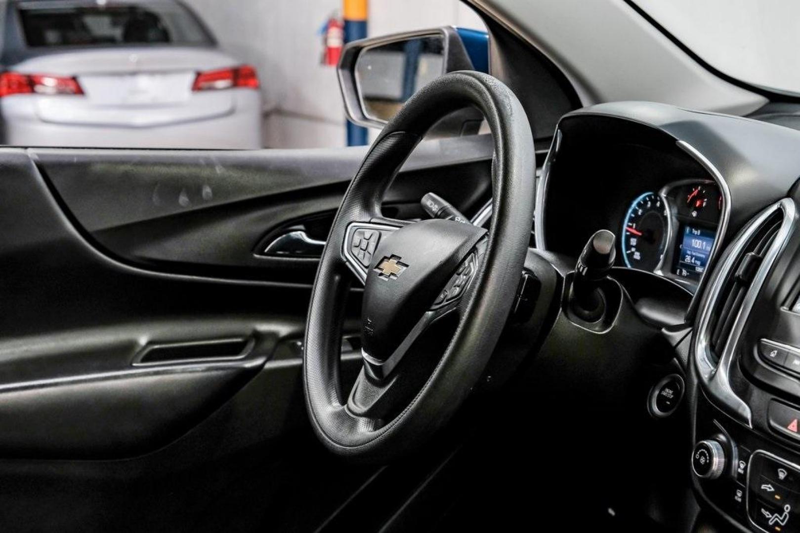 2021 Pacific Blue Metallic /Jet Black Chevrolet Equinox LT (2GNAXTEV7M6) with an 1.5L DOHC engine, Automatic transmission, located at 15300 Midway Rd., Addison, TX, 75001, (972) 702-0011, 32.958321, -96.838074 - Photo#18