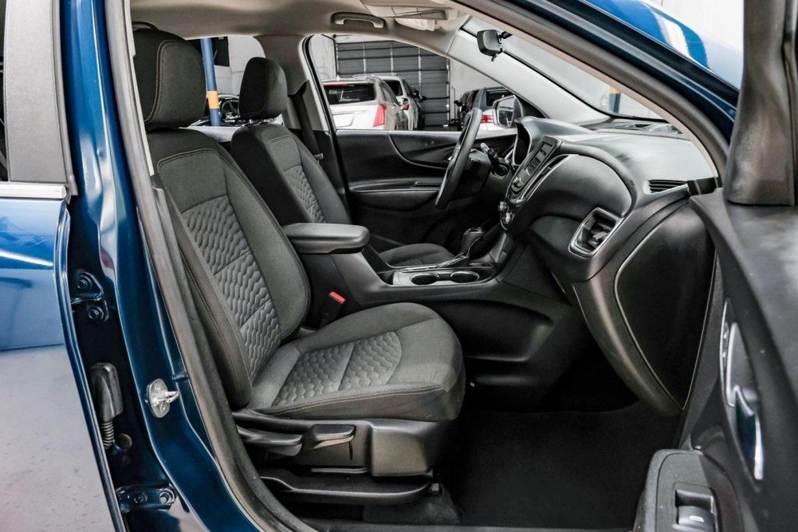 2021 Pacific Blue Metallic /Jet Black Chevrolet Equinox LT (2GNAXTEV7M6) with an 1.5L DOHC engine, Automatic transmission, located at 15300 Midway Rd., Addison, TX, 75001, (972) 702-0011, 32.958321, -96.838074 - Photo#37
