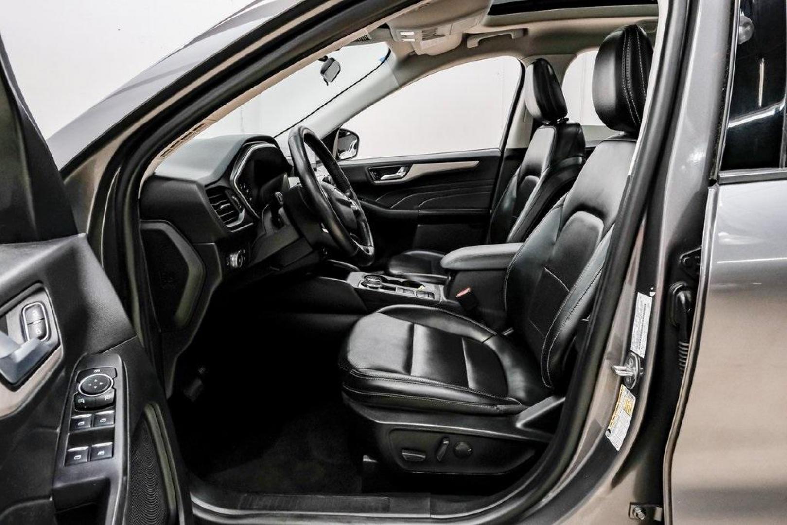 2021 Gray Metallic /Ebony Ford Escape SEL (1FMCU9H6XMU) with an 1.5L EcoBoost engine, Automatic transmission, located at 15300 Midway Rd., Addison, TX, 75001, (972) 702-0011, 32.958321, -96.838074 - Photo#3