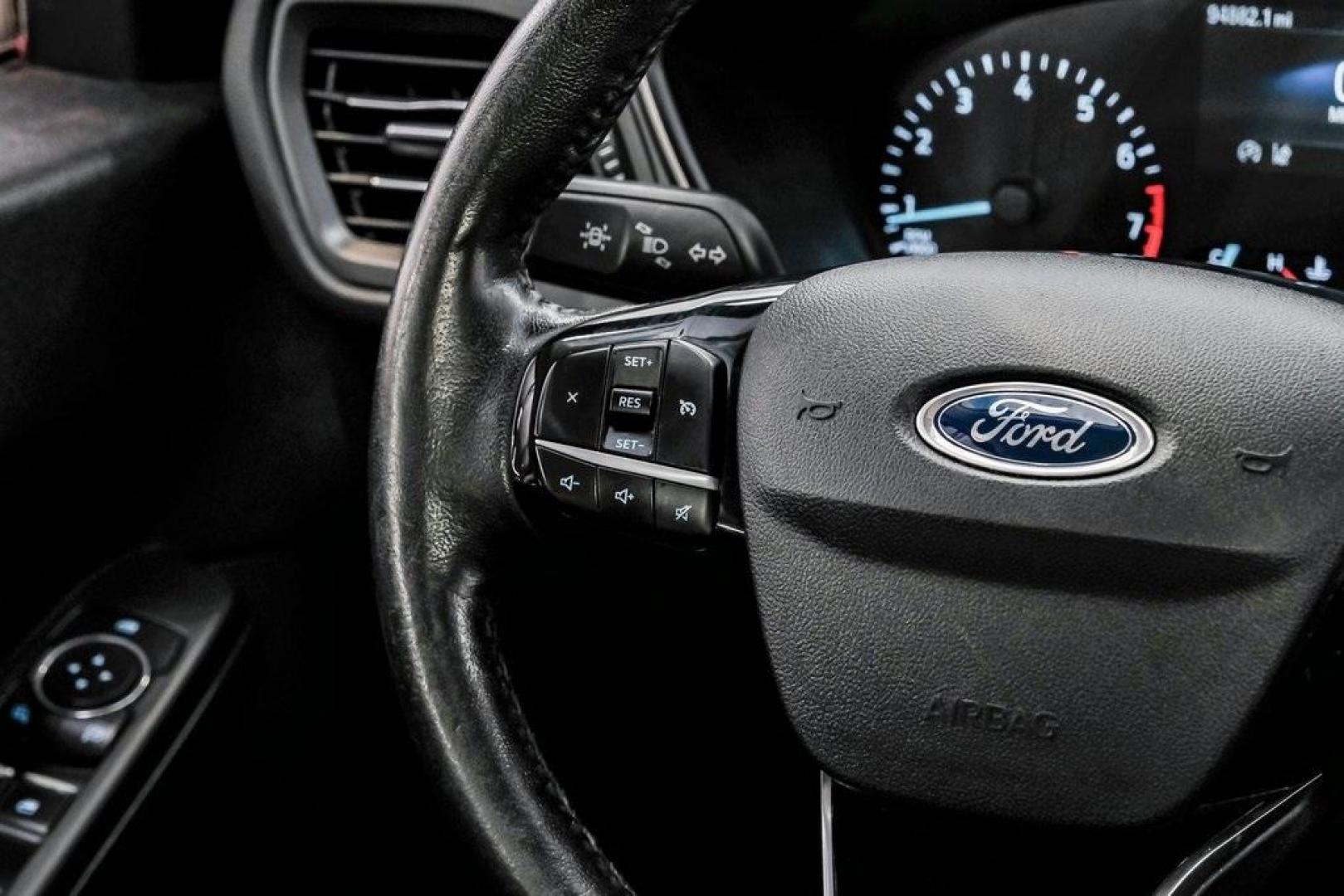 2021 Gray Metallic /Ebony Ford Escape SEL (1FMCU9H6XMU) with an 1.5L EcoBoost engine, Automatic transmission, located at 15300 Midway Rd., Addison, TX, 75001, (972) 702-0011, 32.958321, -96.838074 - Photo#22