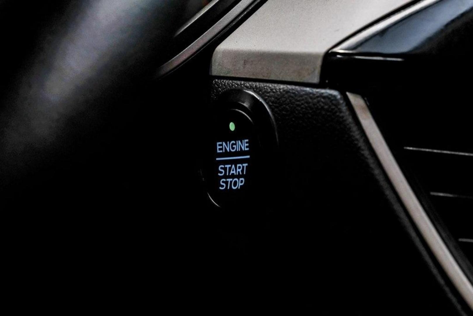 2021 Gray Metallic /Ebony Ford Escape SEL (1FMCU9H6XMU) with an 1.5L EcoBoost engine, Automatic transmission, located at 15300 Midway Rd., Addison, TX, 75001, (972) 702-0011, 32.958321, -96.838074 - Photo#27