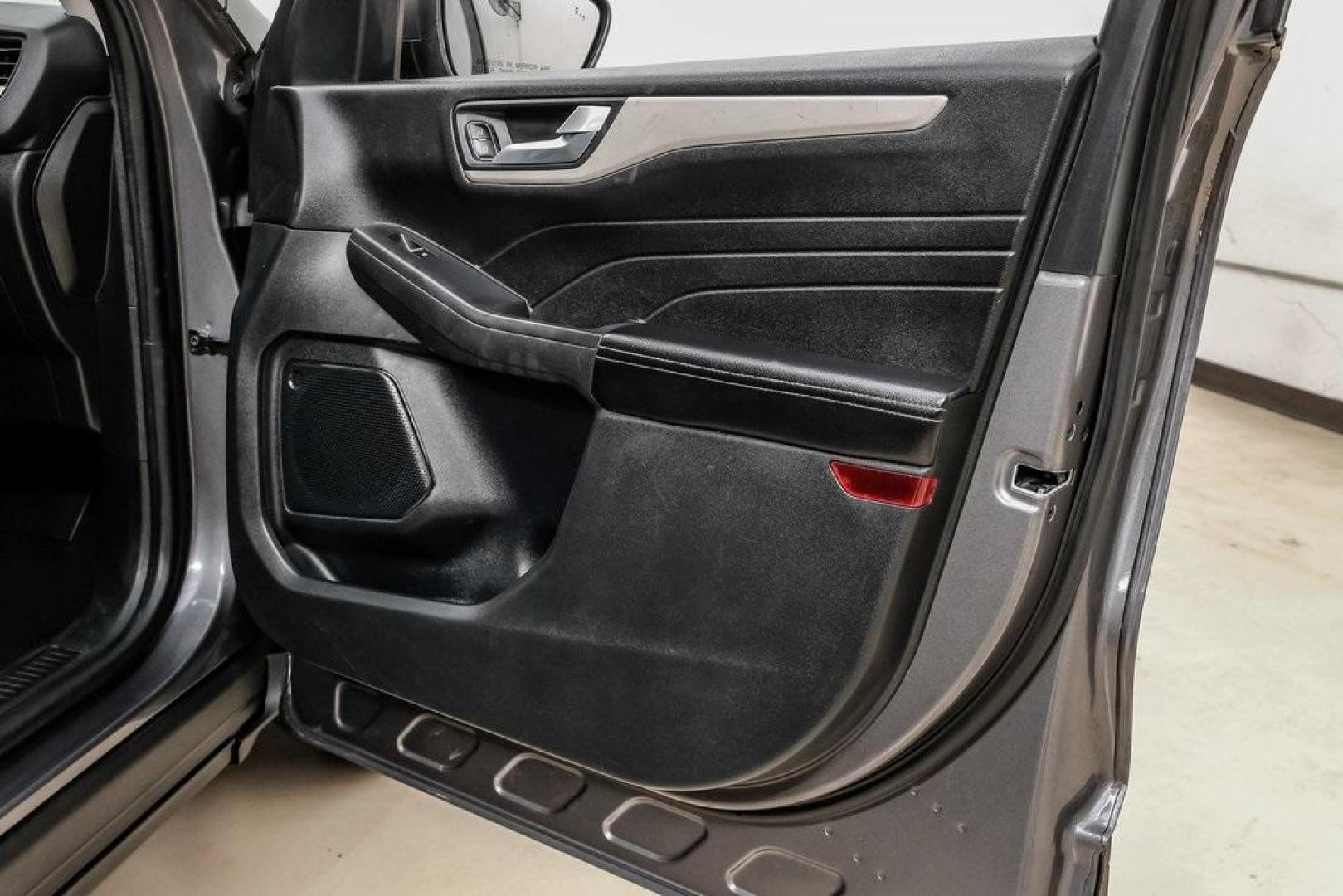 2021 Gray Metallic /Ebony Ford Escape SEL (1FMCU9H6XMU) with an 1.5L EcoBoost engine, Automatic transmission, located at 15300 Midway Rd., Addison, TX, 75001, (972) 702-0011, 32.958321, -96.838074 - Photo#51