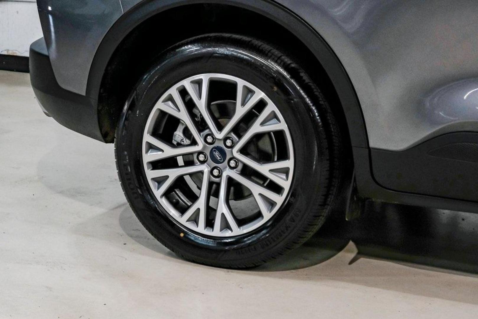 2021 Gray Metallic /Ebony Ford Escape SEL (1FMCU9H6XMU) with an 1.5L EcoBoost engine, Automatic transmission, located at 15300 Midway Rd., Addison, TX, 75001, (972) 702-0011, 32.958321, -96.838074 - Photo#64