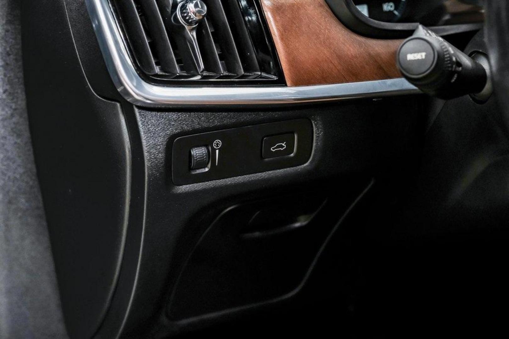 2017 Gray Metallic /Amber Volvo S90 T6 Inscription (YV1A22ML6H1) with an I4 Supercharged engine, Automatic transmission, located at 15300 Midway Rd., Addison, TX, 75001, (972) 702-0011, 32.958321, -96.838074 - HOME OF THE NO HAGGLE PRICE - WHOLESALE PRICES TO THE PUBLIC!! S90 T6 Inscription, 4D Sedan, I4 Supercharged, Automatic with Geartronic, AWD, Gray Metallic, Amber Leather. Priced below KBB Fair Purchase Price!<br><br>Gray Metallic 2017 Volvo S90 T6 Inscription<br><br>22/31 City/Highway MPG<br><br>Aw - Photo#33