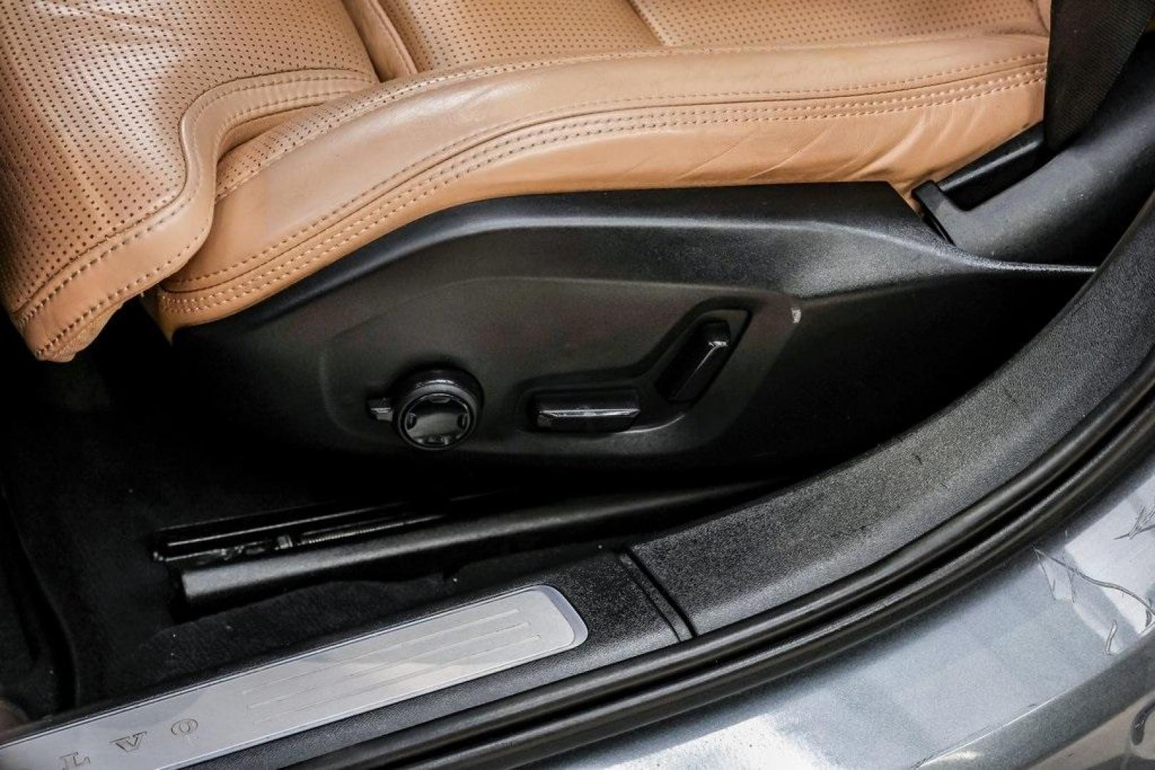 2017 Gray Metallic /Amber Volvo S90 T6 Inscription (YV1A22ML6H1) with an I4 Supercharged engine, Automatic transmission, located at 15300 Midway Rd., Addison, TX, 75001, (972) 702-0011, 32.958321, -96.838074 - HOME OF THE NO HAGGLE PRICE - WHOLESALE PRICES TO THE PUBLIC!! S90 T6 Inscription, 4D Sedan, I4 Supercharged, Automatic with Geartronic, AWD, Gray Metallic, Amber Leather. Priced below KBB Fair Purchase Price!<br><br>Gray Metallic 2017 Volvo S90 T6 Inscription<br><br>22/31 City/Highway MPG<br><br>Aw - Photo#42