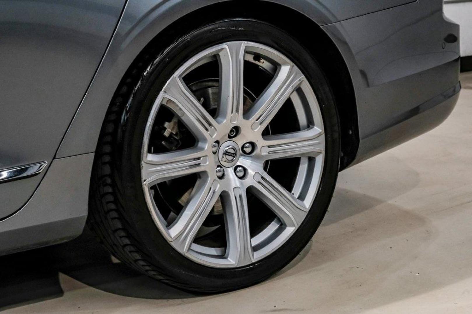 2017 Gray Metallic /Amber Volvo S90 T6 Inscription (YV1A22ML6H1) with an I4 Supercharged engine, Automatic transmission, located at 15300 Midway Rd., Addison, TX, 75001, (972) 702-0011, 32.958321, -96.838074 - HOME OF THE NO HAGGLE PRICE - WHOLESALE PRICES TO THE PUBLIC!! S90 T6 Inscription, 4D Sedan, I4 Supercharged, Automatic with Geartronic, AWD, Gray Metallic, Amber Leather. Priced below KBB Fair Purchase Price!<br><br>Gray Metallic 2017 Volvo S90 T6 Inscription<br><br>22/31 City/Highway MPG<br><br>Aw - Photo#71