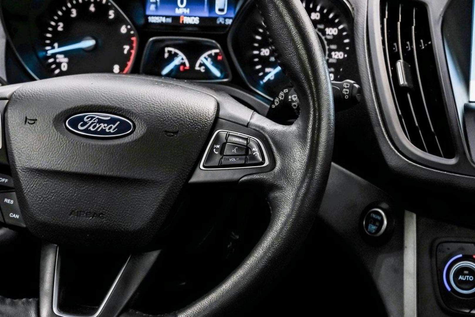 2019 Oxford White /Charcoal Black Ford Escape SEL (1FMCU9HD1KU) with an 1.5L EcoBoost engine, Automatic transmission, located at 15300 Midway Rd., Addison, TX, 75001, (972) 702-0011, 32.958321, -96.838074 - Photo#23