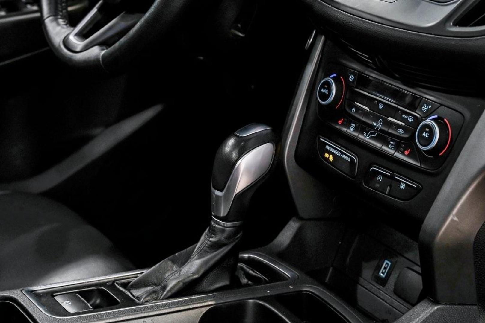 2019 Oxford White /Charcoal Black Ford Escape SEL (1FMCU9HD1KU) with an 1.5L EcoBoost engine, Automatic transmission, located at 15300 Midway Rd., Addison, TX, 75001, (972) 702-0011, 32.958321, -96.838074 - Photo#30