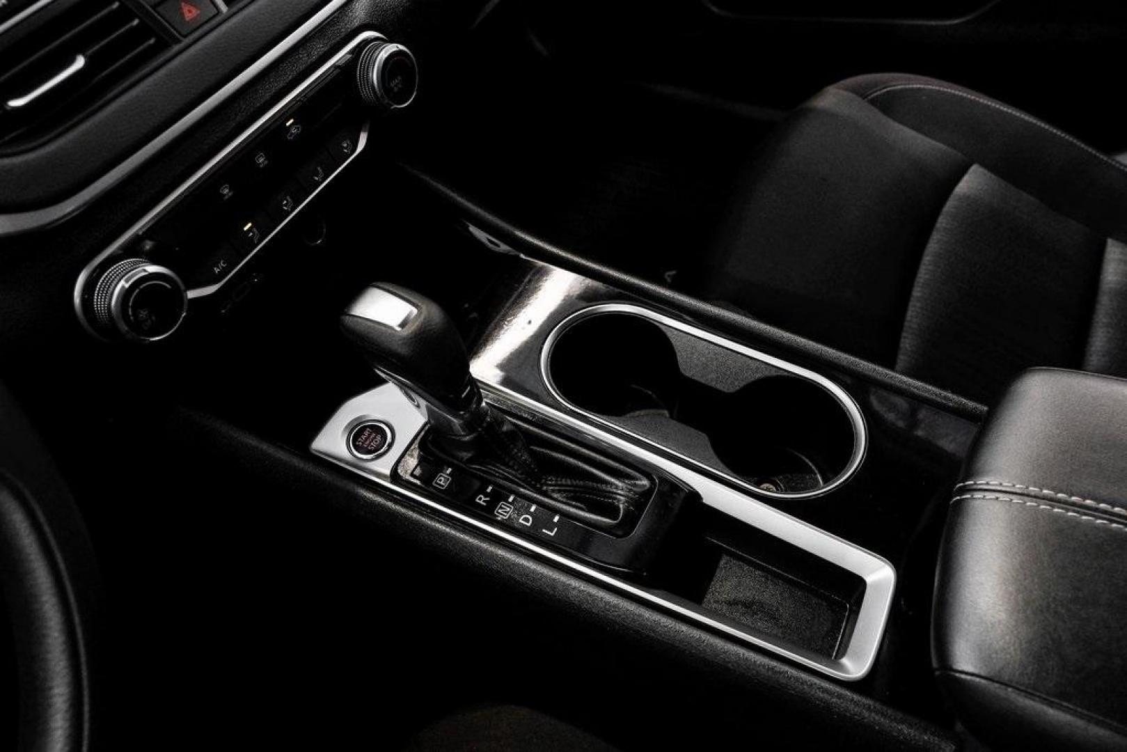 2021 Super Black Clearcoat /Charcoal Nissan Altima 2.5 SV (1N4BL4DV3MN) with an 2.5L 4-Cylinder DOHC 16V engine, CVT transmission, located at 15300 Midway Rd., Addison, TX, 75001, (972) 702-0011, 32.958321, -96.838074 - Photo#29