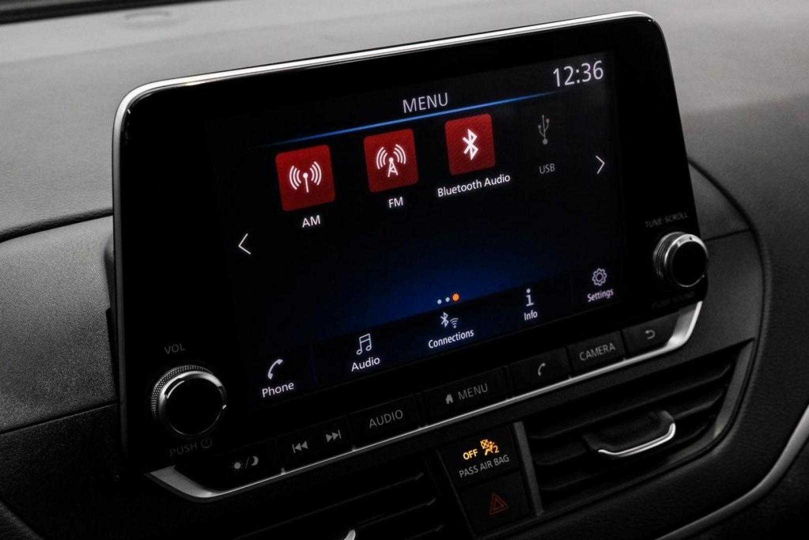 2021 Super Black Clearcoat /Charcoal Nissan Altima 2.5 SV (1N4BL4DV3MN) with an 2.5L 4-Cylinder DOHC 16V engine, CVT transmission, located at 15300 Midway Rd., Addison, TX, 75001, (972) 702-0011, 32.958321, -96.838074 - Photo#34