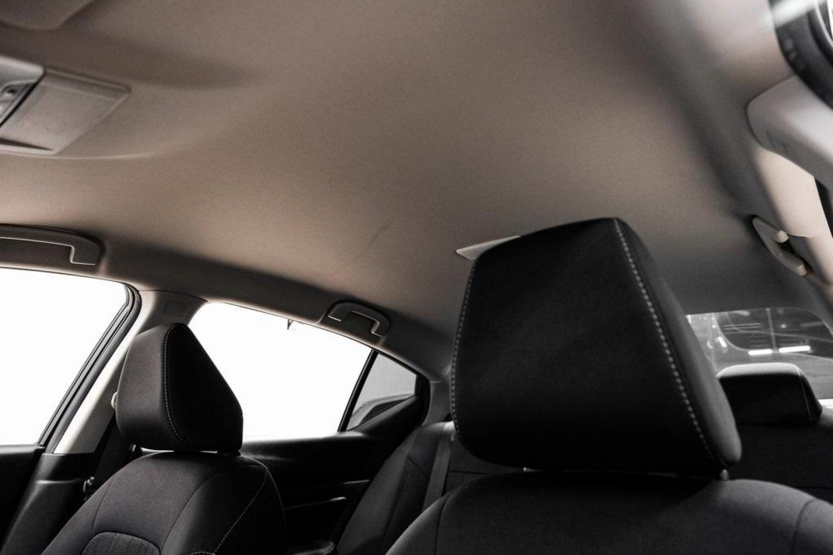 2021 Super Black Clearcoat /Charcoal Nissan Altima 2.5 SV (1N4BL4DV3MN) with an 2.5L 4-Cylinder DOHC 16V engine, CVT transmission, located at 15300 Midway Rd., Addison, TX, 75001, (972) 702-0011, 32.958321, -96.838074 - Photo#36