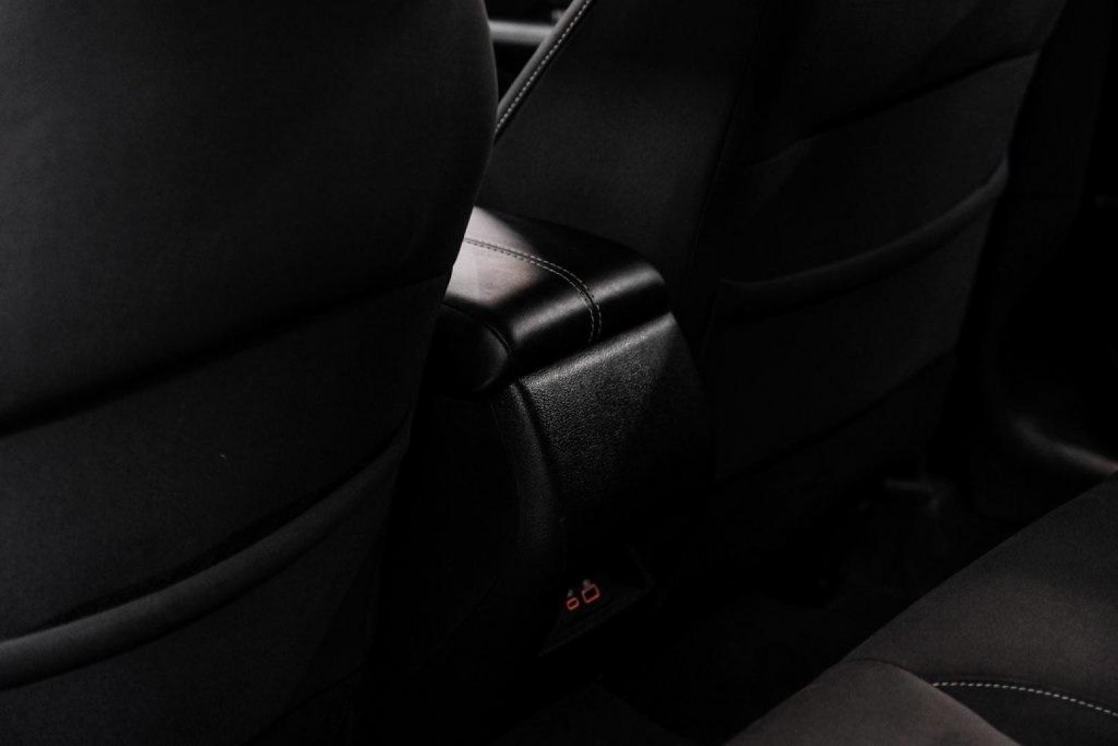 2021 Super Black Clearcoat /Charcoal Nissan Altima 2.5 SV (1N4BL4DV3MN) with an 2.5L 4-Cylinder DOHC 16V engine, CVT transmission, located at 15300 Midway Rd., Addison, TX, 75001, (972) 702-0011, 32.958321, -96.838074 - Photo#43