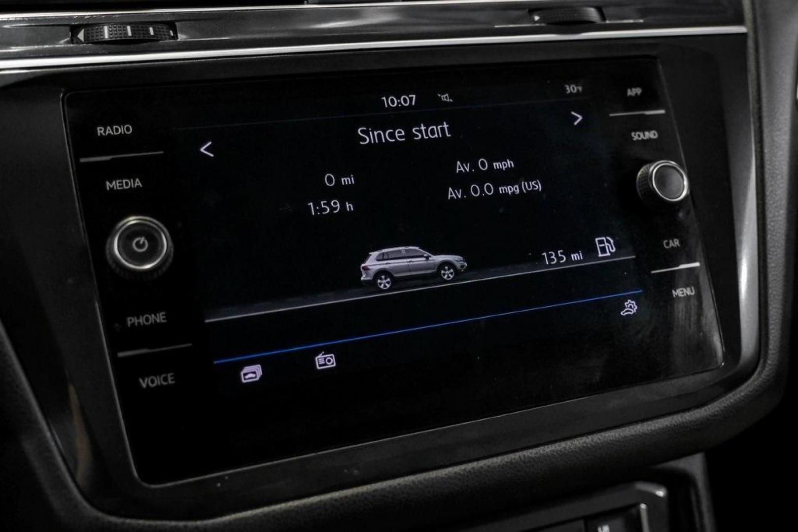 2018 Platinum Gray Metallic /White Volkswagen Tiguan 2.0T SEL (3VV3B7AX4JM) with an 2.0L TSI DOHC engine, Automatic transmission, located at 15300 Midway Rd., Addison, TX, 75001, (972) 702-0011, 32.958321, -96.838074 - Photo#29