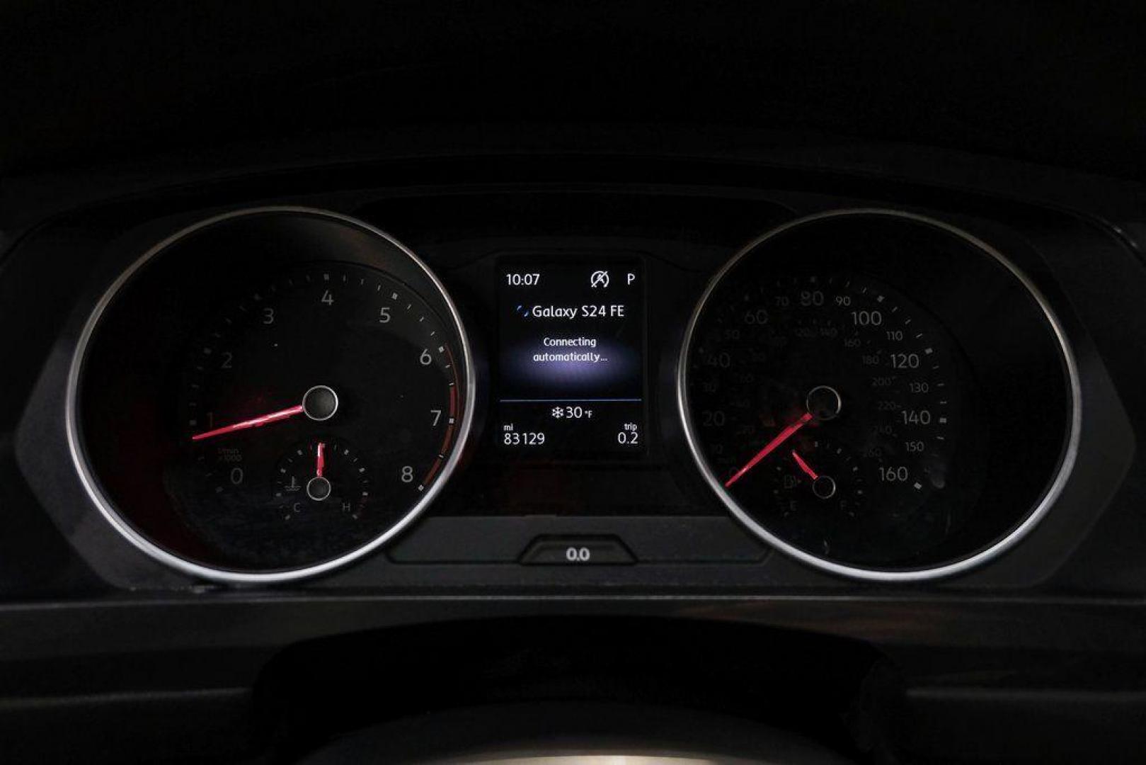 2018 Platinum Gray Metallic /White Volkswagen Tiguan 2.0T SEL (3VV3B7AX4JM) with an 2.0L TSI DOHC engine, Automatic transmission, located at 15300 Midway Rd., Addison, TX, 75001, (972) 702-0011, 32.958321, -96.838074 - Photo#23