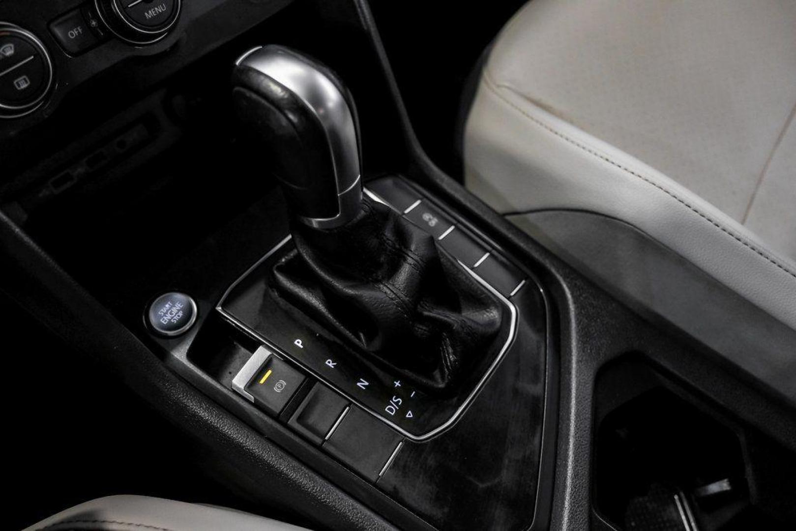 2018 Platinum Gray Metallic /White Volkswagen Tiguan 2.0T SEL (3VV3B7AX4JM) with an 2.0L TSI DOHC engine, Automatic transmission, located at 15300 Midway Rd., Addison, TX, 75001, (972) 702-0011, 32.958321, -96.838074 - Photo#26