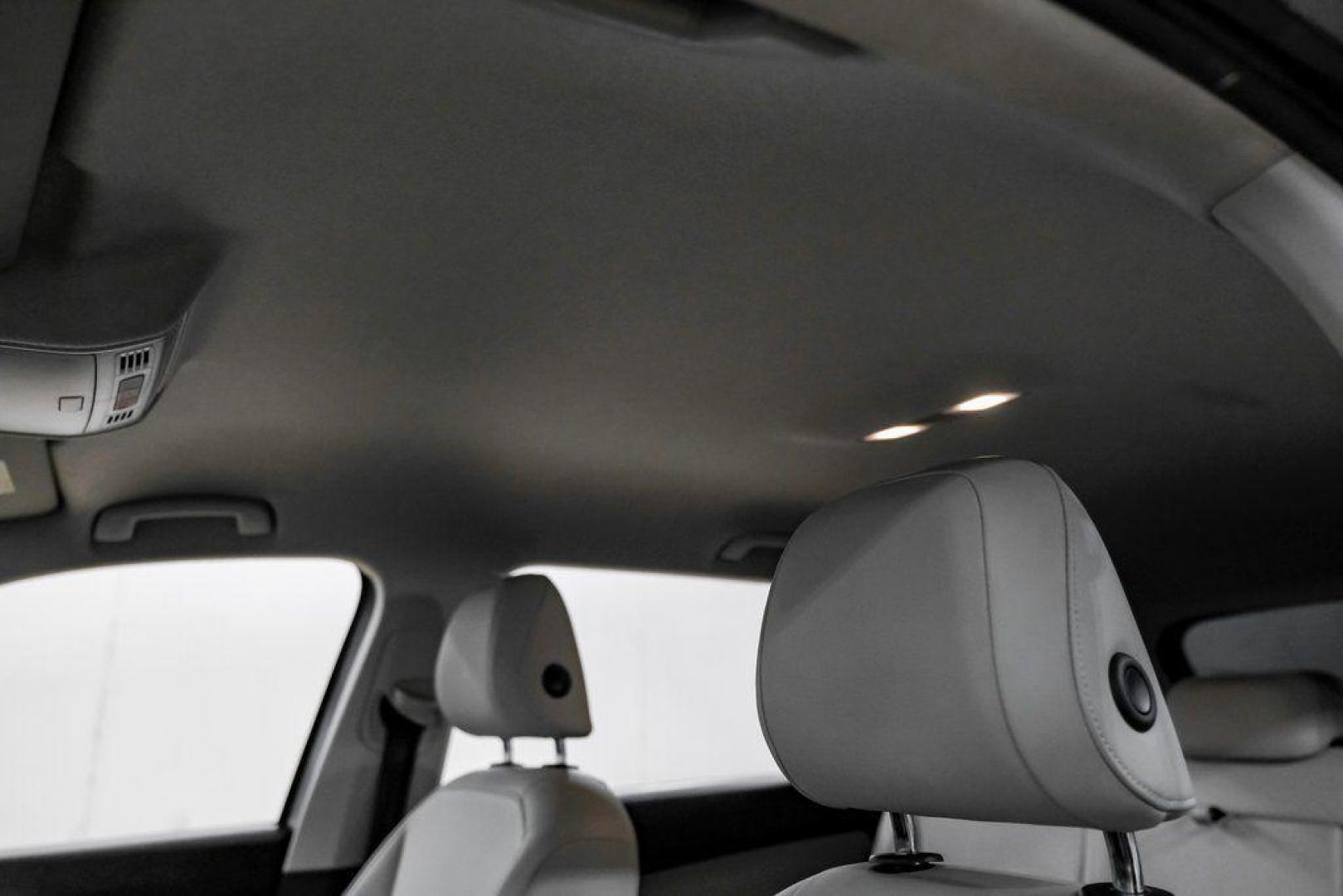 2018 Platinum Gray Metallic /White Volkswagen Tiguan 2.0T SEL (3VV3B7AX4JM) with an 2.0L TSI DOHC engine, Automatic transmission, located at 15300 Midway Rd., Addison, TX, 75001, (972) 702-0011, 32.958321, -96.838074 - Photo#30