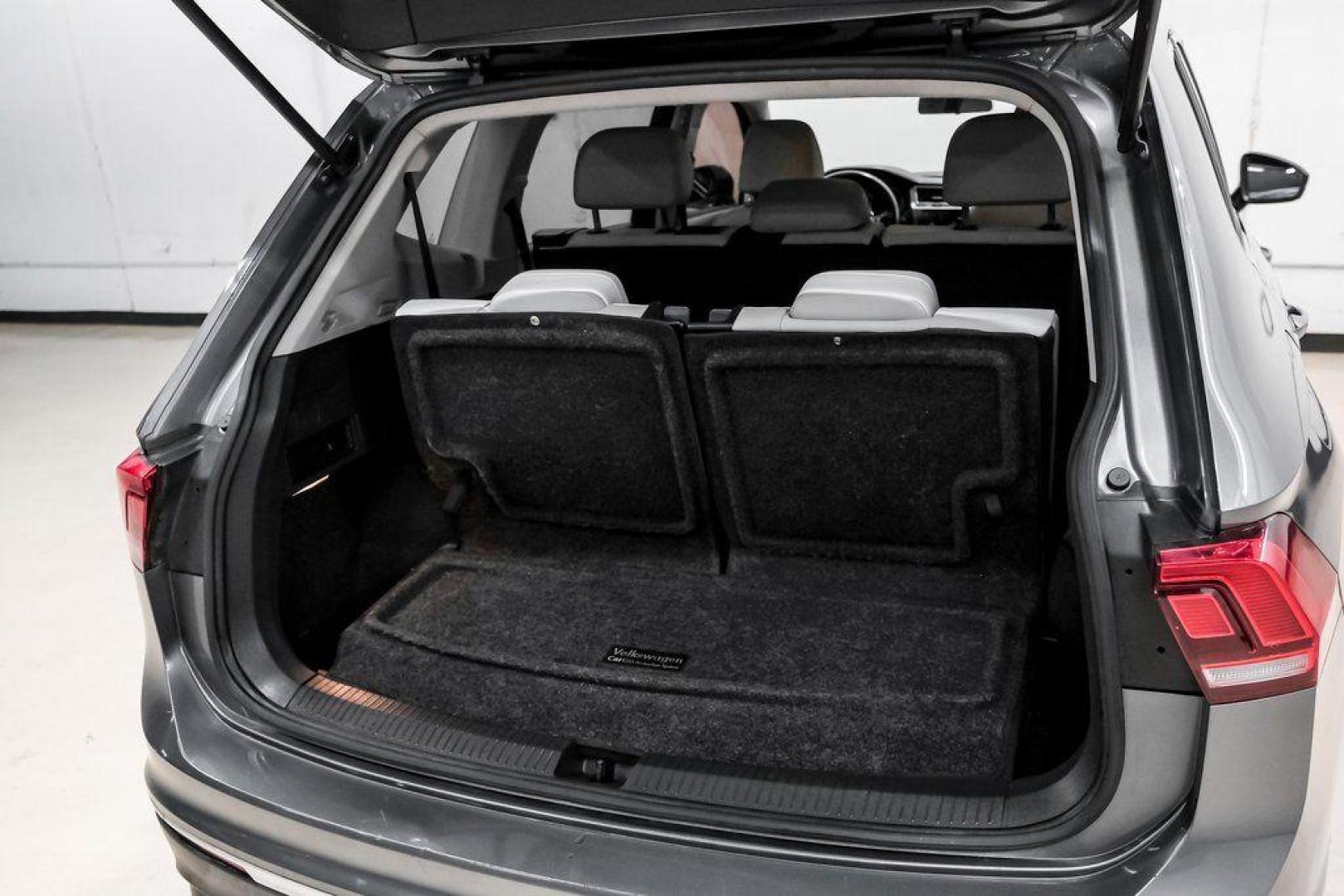 2018 Platinum Gray Metallic /White Volkswagen Tiguan 2.0T SEL (3VV3B7AX4JM) with an 2.0L TSI DOHC engine, Automatic transmission, located at 15300 Midway Rd., Addison, TX, 75001, (972) 702-0011, 32.958321, -96.838074 - Photo#50