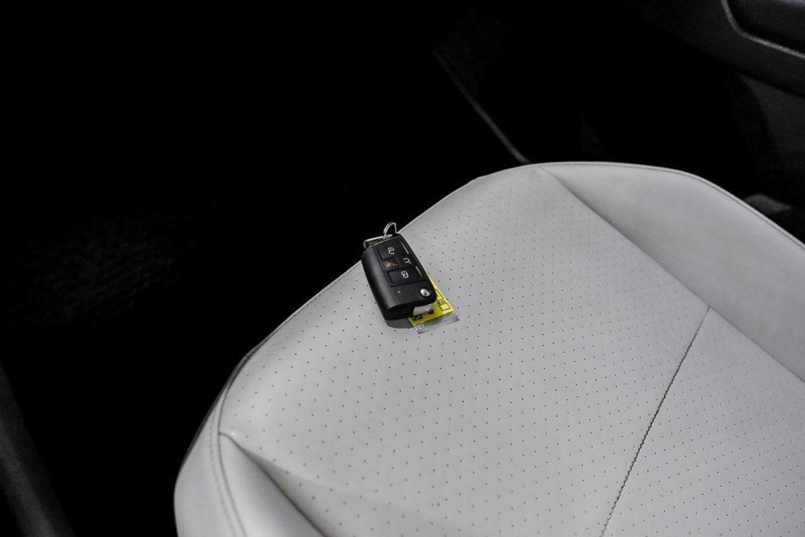 2018 Platinum Gray Metallic /White Volkswagen Tiguan 2.0T SEL (3VV3B7AX4JM) with an 2.0L TSI DOHC engine, Automatic transmission, located at 15300 Midway Rd., Addison, TX, 75001, (972) 702-0011, 32.958321, -96.838074 - Photo#56