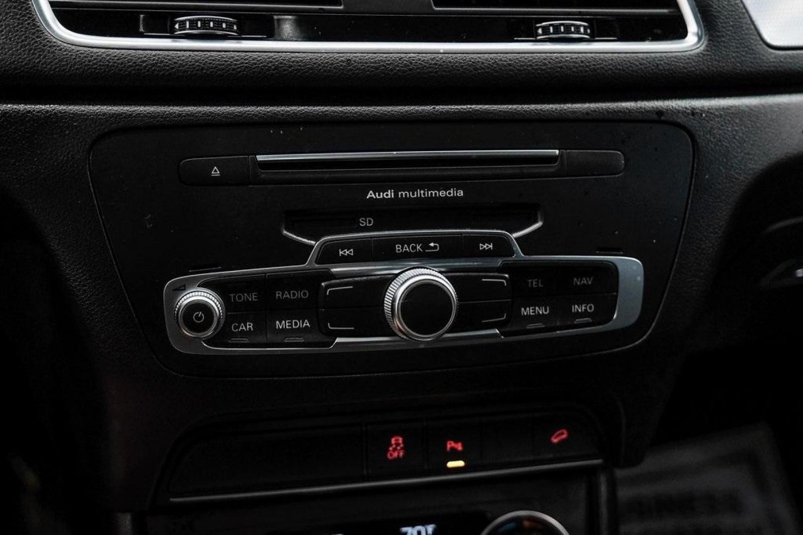 2018 White /Black Audi Q3 2.0T Premium (WA1BCCFS0JR) with an 2.0L 4-Cylinder TFSI engine, Automatic transmission, located at 15300 Midway Rd., Addison, TX, 75001, (972) 702-0011, 32.958321, -96.838074 - Photo#30