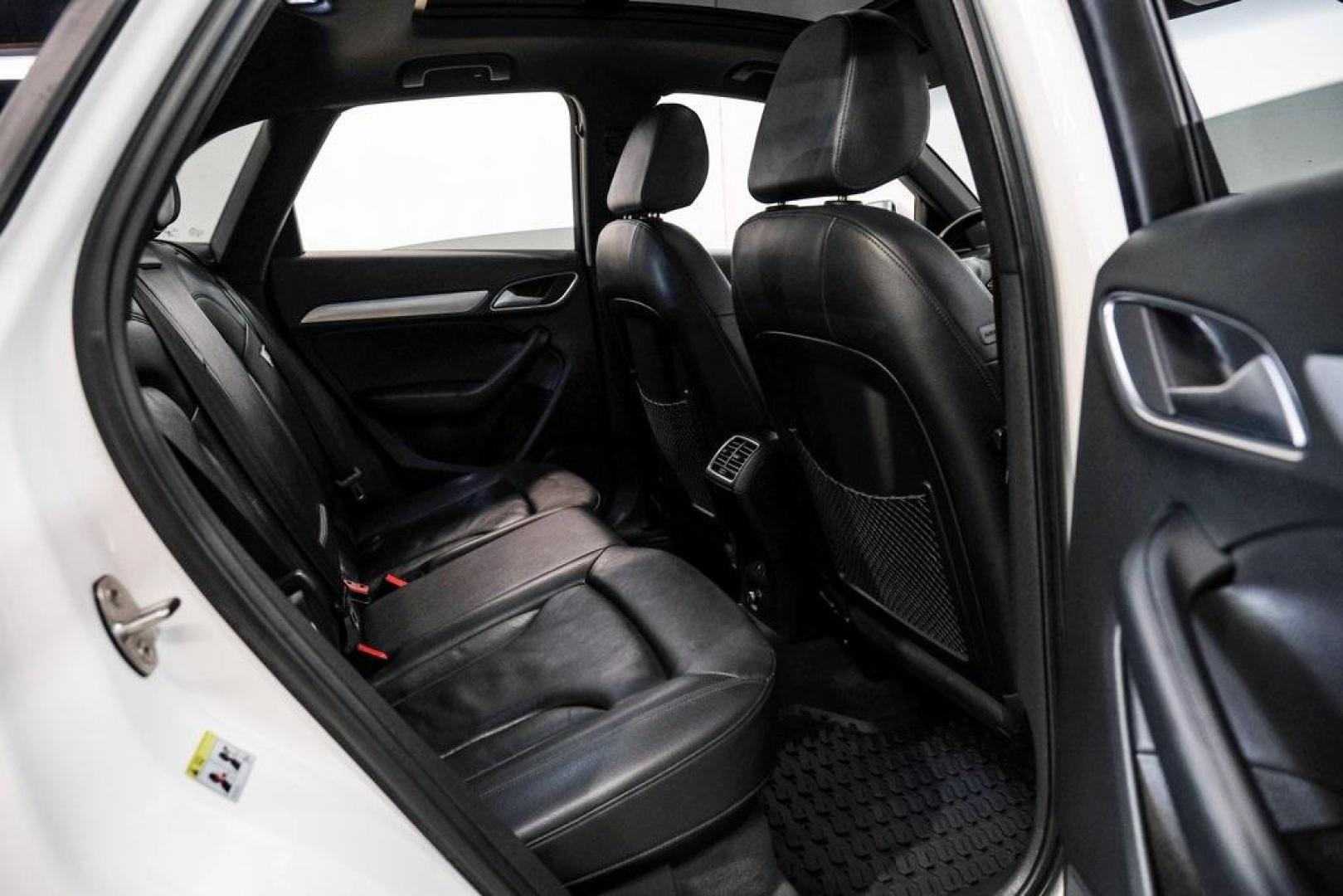 2018 White /Black Audi Q3 2.0T Premium (WA1BCCFS0JR) with an 2.0L 4-Cylinder TFSI engine, Automatic transmission, located at 15300 Midway Rd., Addison, TX, 75001, (972) 702-0011, 32.958321, -96.838074 - Photo#39