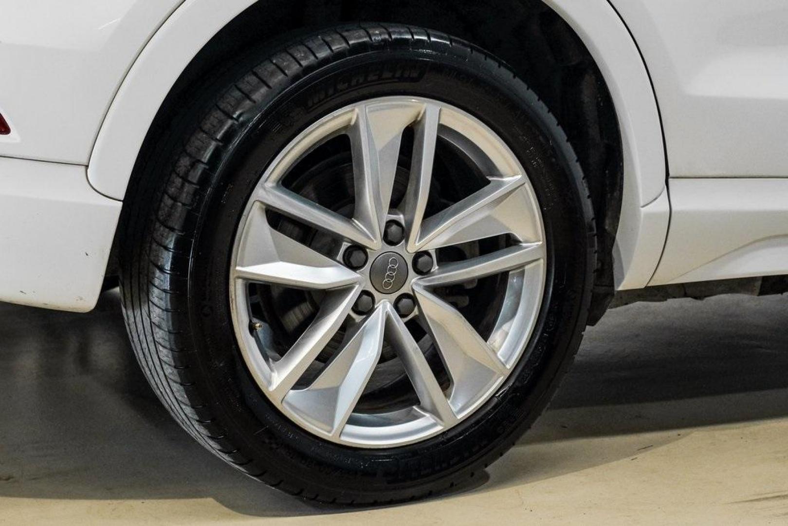 2018 White /Black Audi Q3 2.0T Premium (WA1BCCFS0JR) with an 2.0L 4-Cylinder TFSI engine, Automatic transmission, located at 15300 Midway Rd., Addison, TX, 75001, (972) 702-0011, 32.958321, -96.838074 - Photo#61