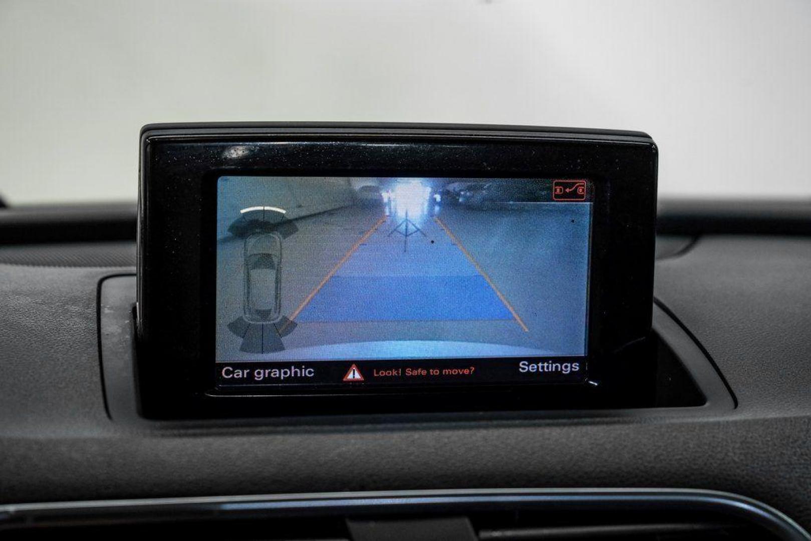 2018 White /Black Audi Q3 2.0T Premium (WA1BCCFS0JR) with an 2.0L 4-Cylinder TFSI engine, Automatic transmission, located at 15300 Midway Rd., Addison, TX, 75001, (972) 702-0011, 32.958321, -96.838074 - Photo#27