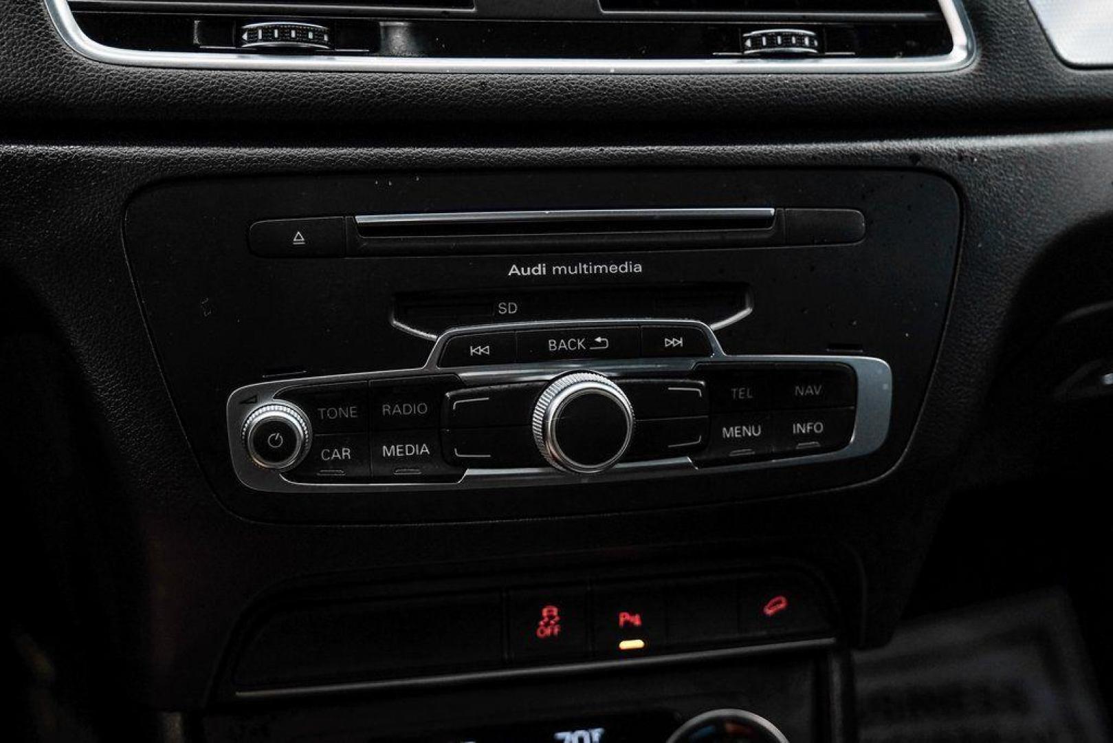 2018 White /Black Audi Q3 2.0T Premium (WA1BCCFS0JR) with an 2.0L 4-Cylinder TFSI engine, Automatic transmission, located at 15300 Midway Rd., Addison, TX, 75001, (972) 702-0011, 32.958321, -96.838074 - Photo#30