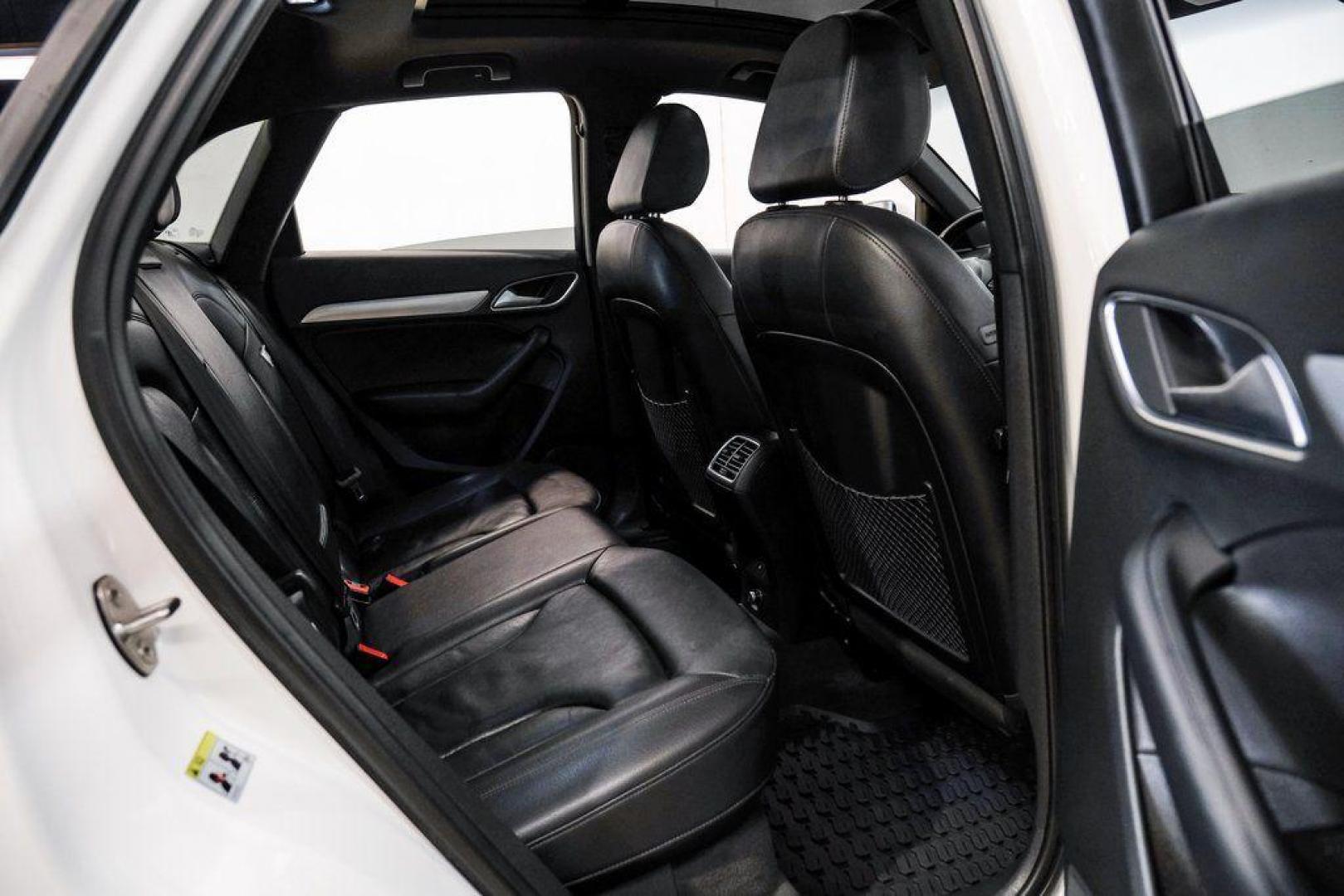 2018 White /Black Audi Q3 2.0T Premium (WA1BCCFS0JR) with an 2.0L 4-Cylinder TFSI engine, Automatic transmission, located at 15300 Midway Rd., Addison, TX, 75001, (972) 702-0011, 32.958321, -96.838074 - Photo#39